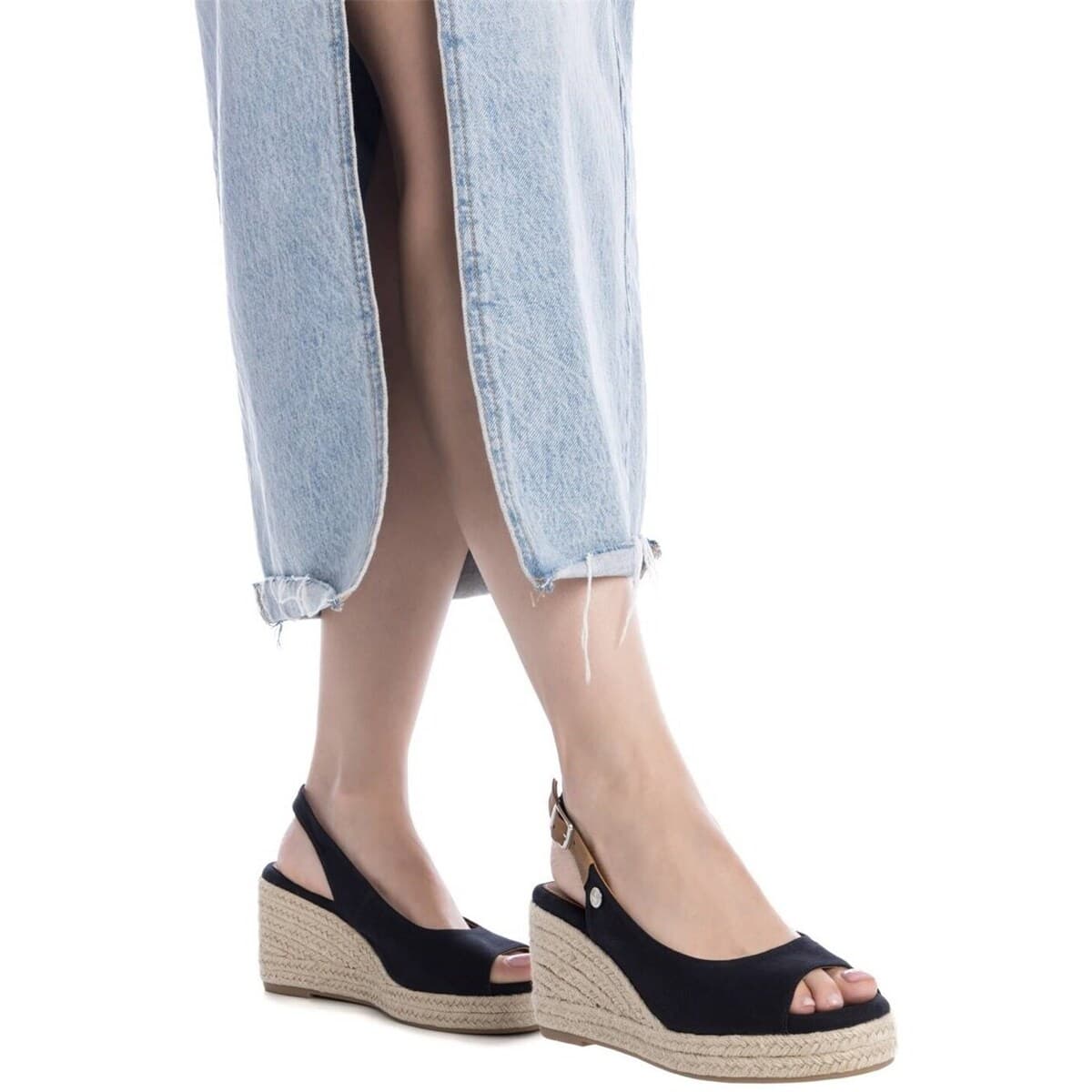 Women's Platforms Refresh Black