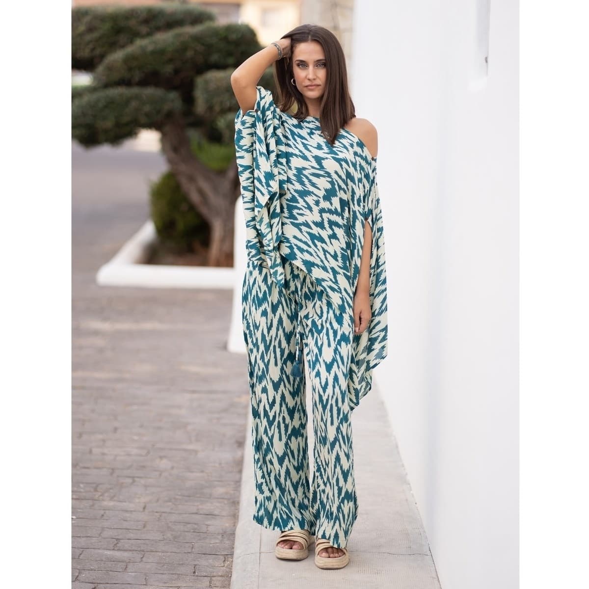 Women's T-Shirts Isla Bonita By Sigris Green