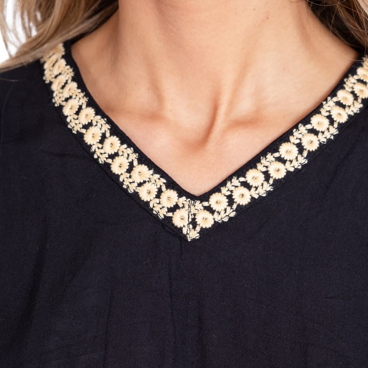 Women's T-Shirts Isla Bonita By Sigris Black