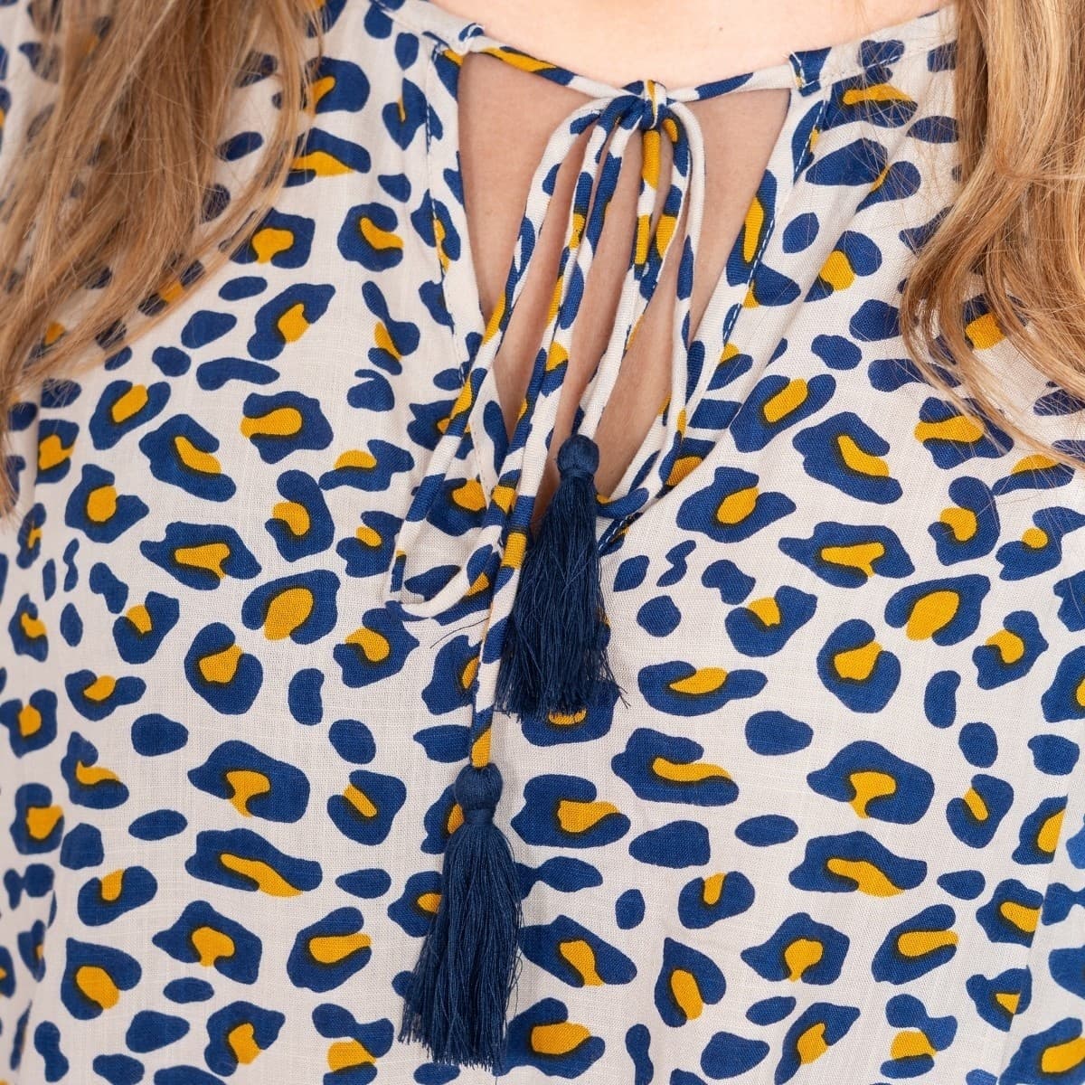 Women's T-Shirts Isla Bonita By Sigris Brown