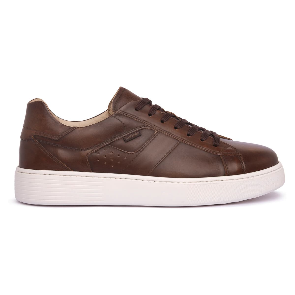 Sneakers NeroGiardini NERO GIARDINI 412 DELAVATO BEIGE