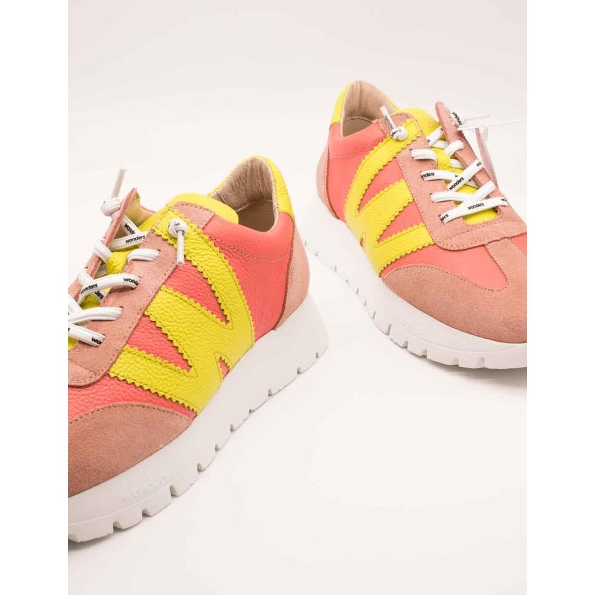 Women's Sneakers Wonders Pink