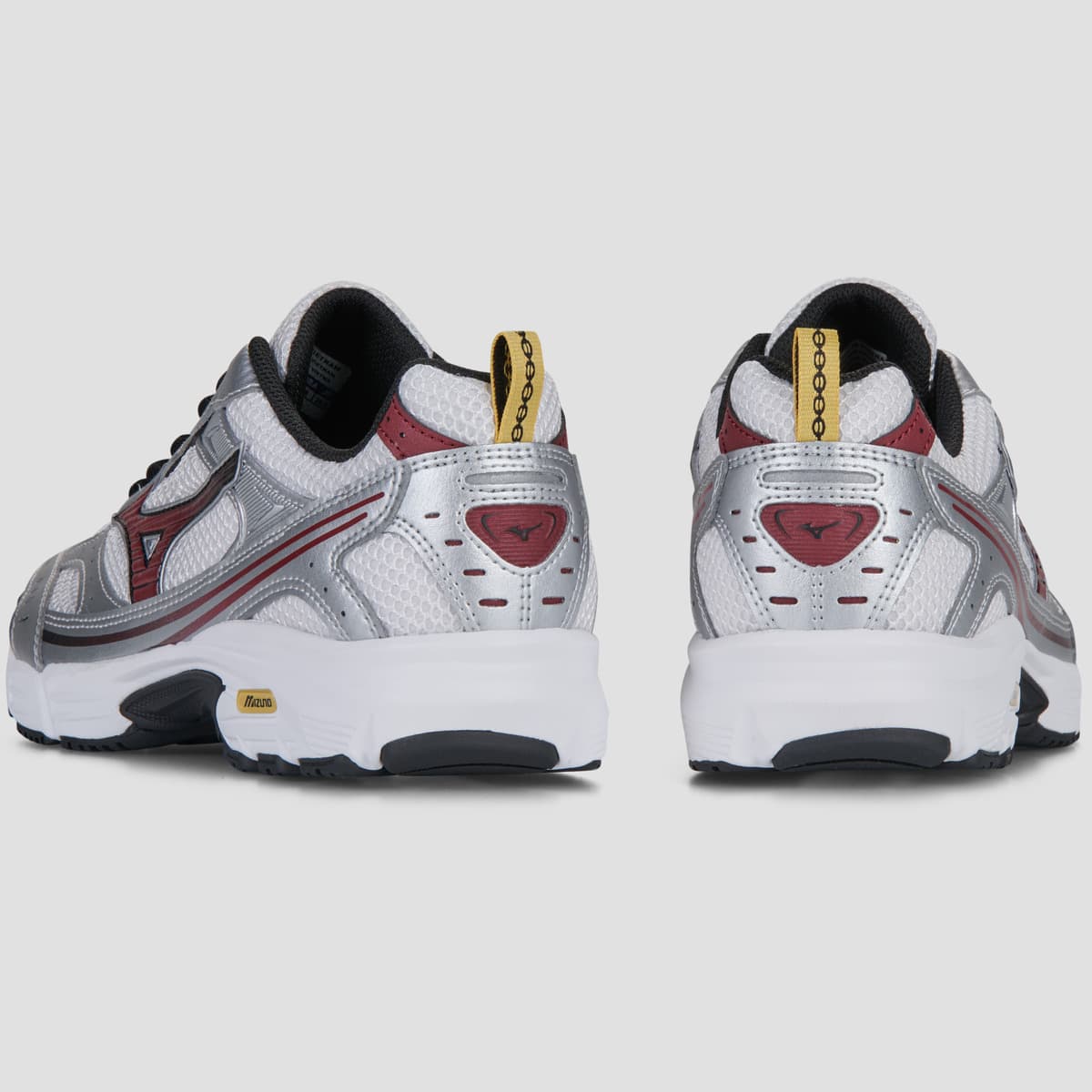 Women's Sports Shoes Mizuno Gray