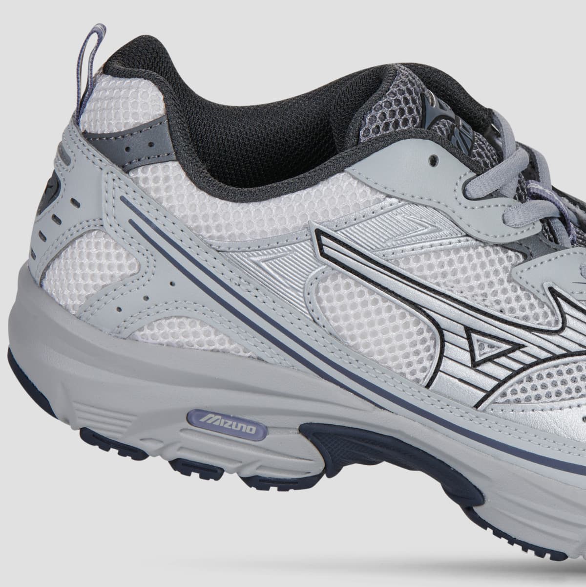 Women's Sports Shoes Mizuno Gray