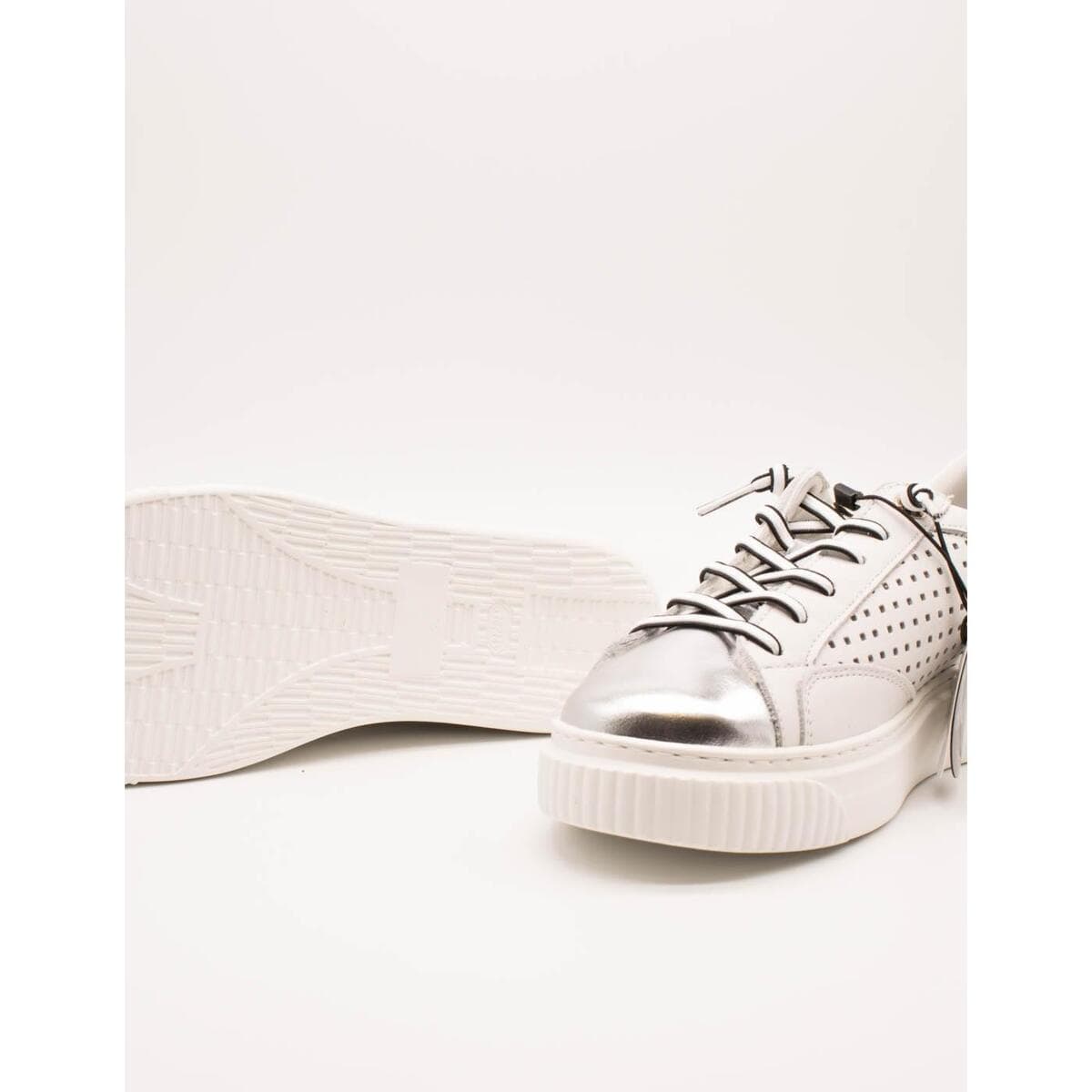 Women's Sneakers Cetti White