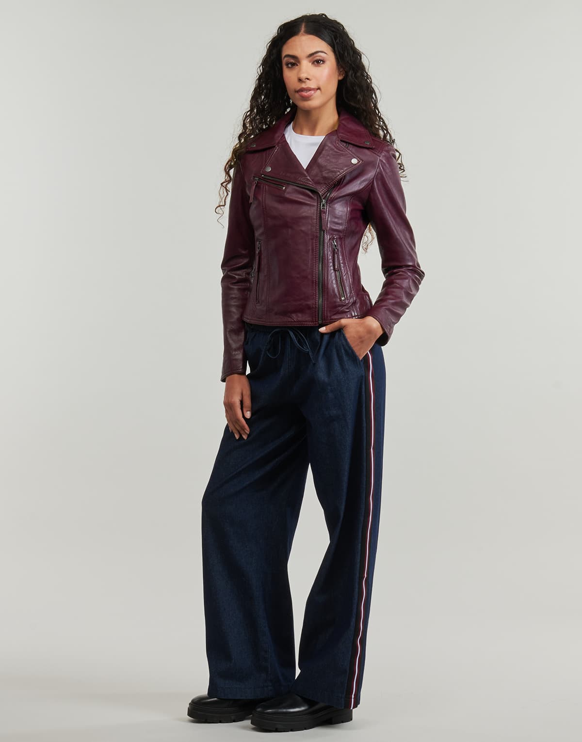 Women's Jackets Oakwood Purple