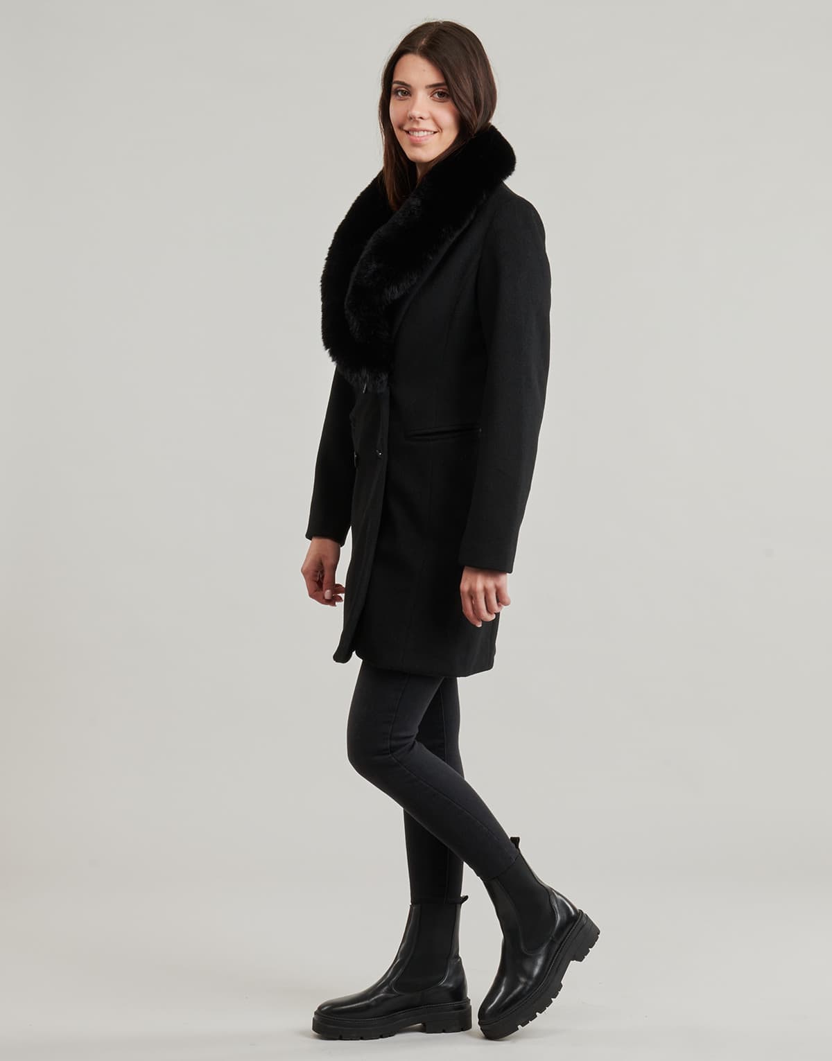 Women's Coats Betty London Black