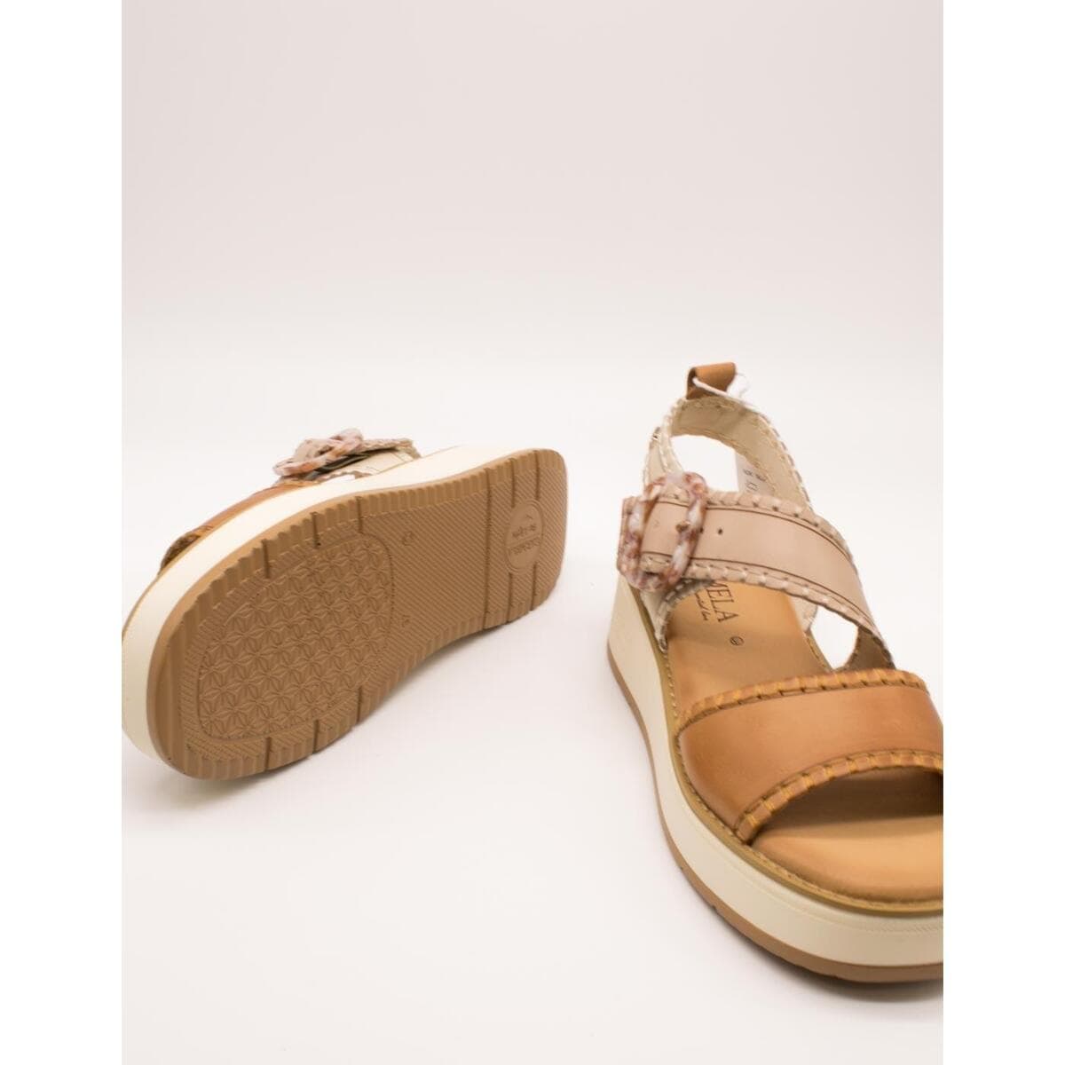 Women's Platforms Carmela Beige
