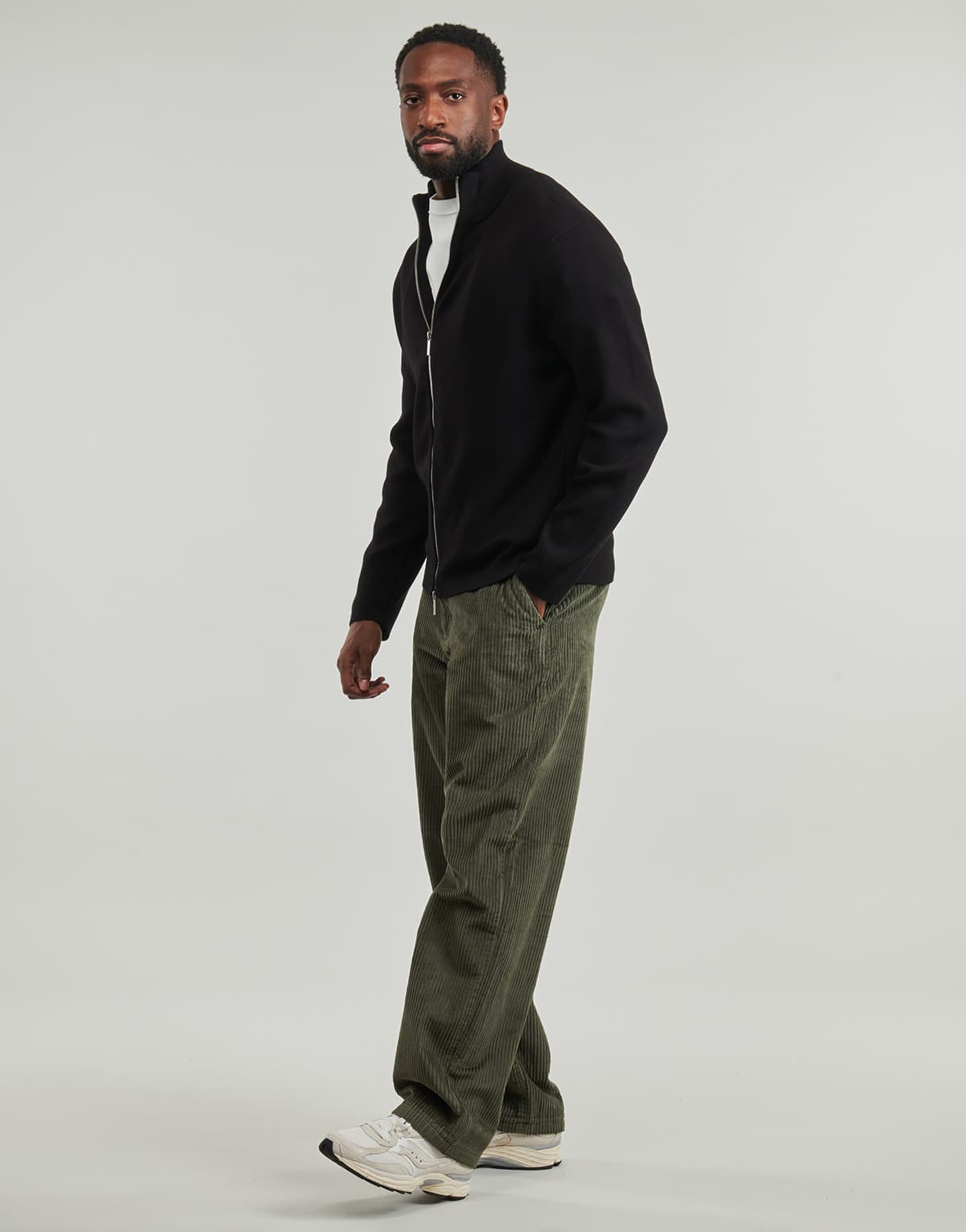 Teller Knitted Relaxed Fit Zip Cardigan Men Selected