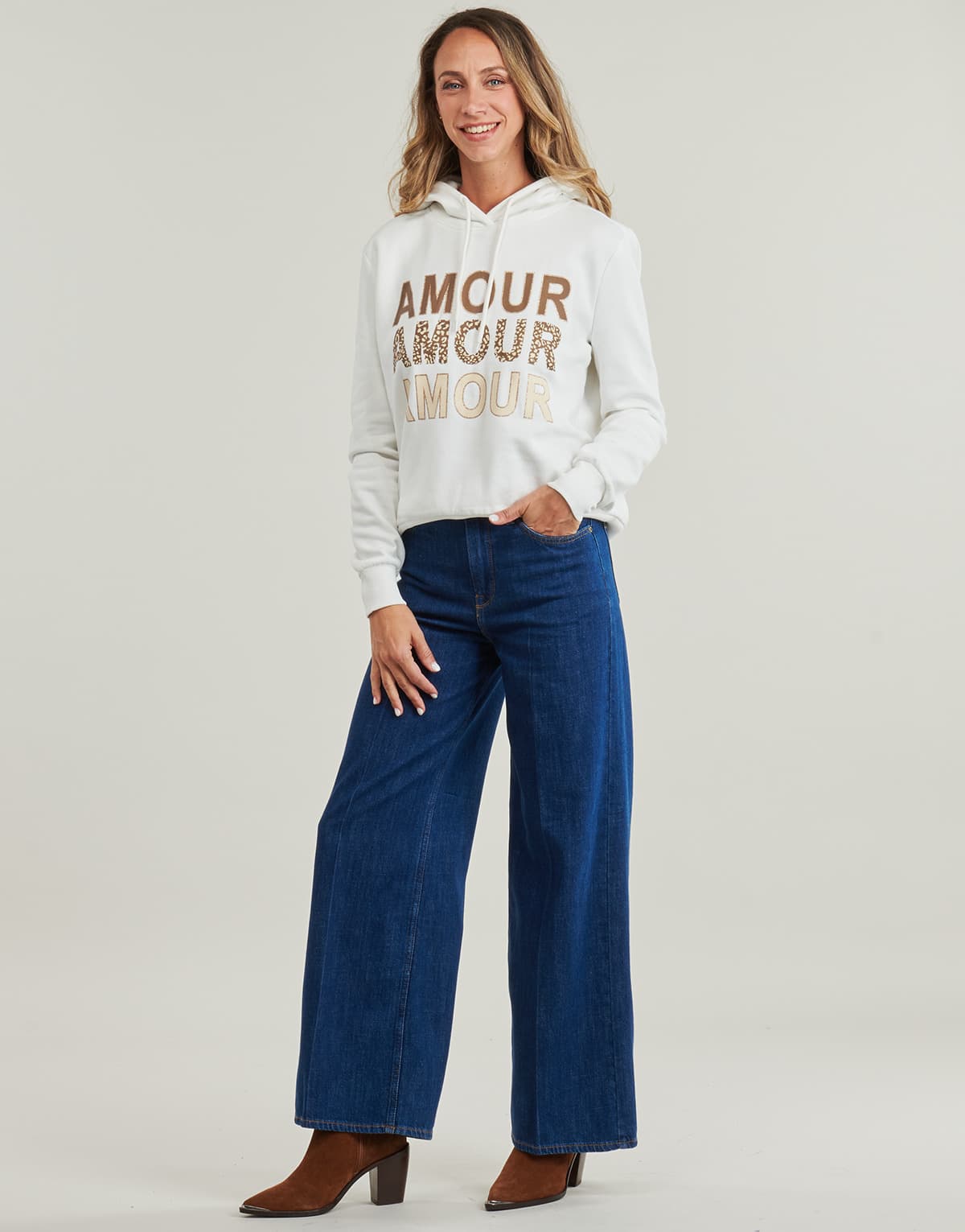 Women's Sweatshirts Only White