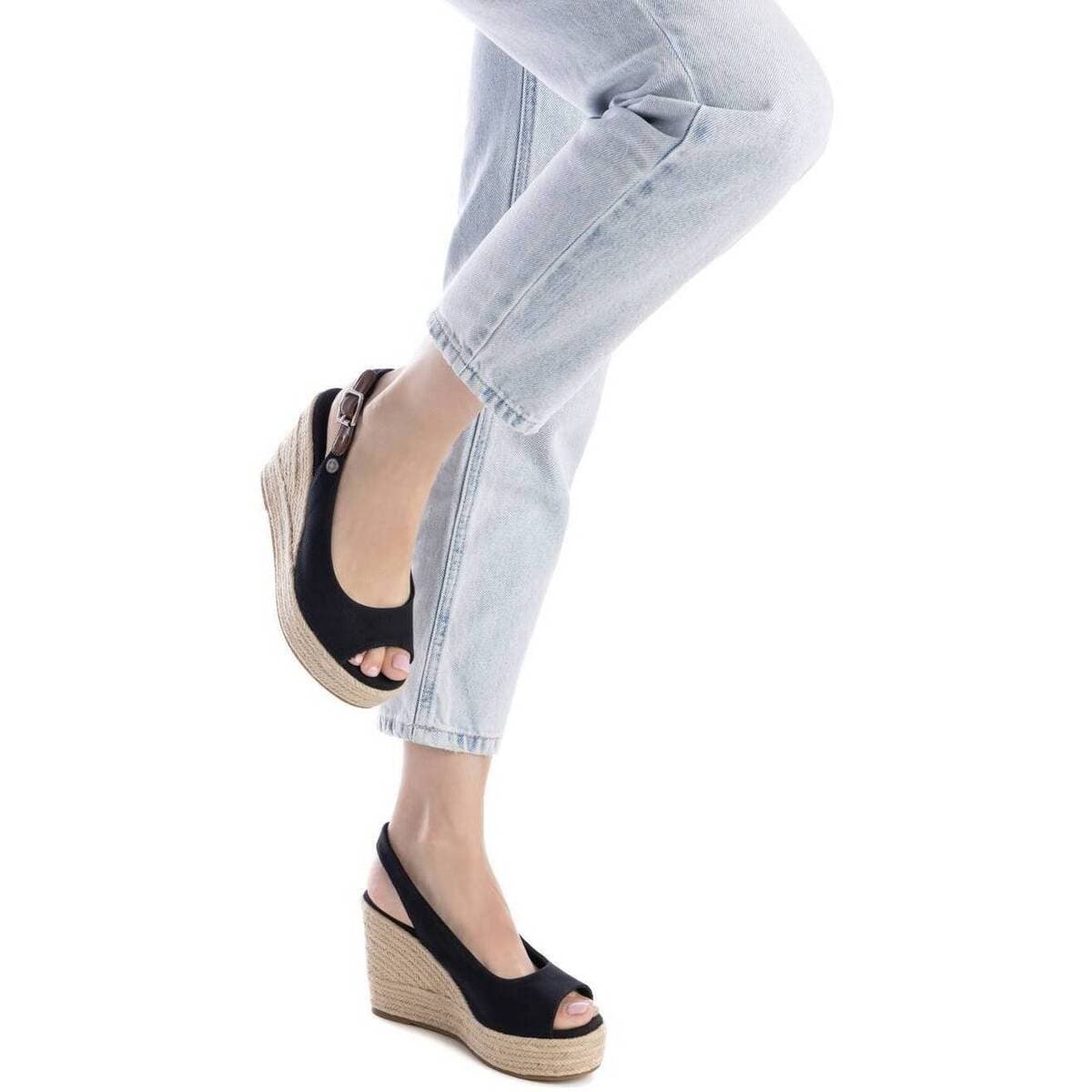 Women's Platforms Refresh Black