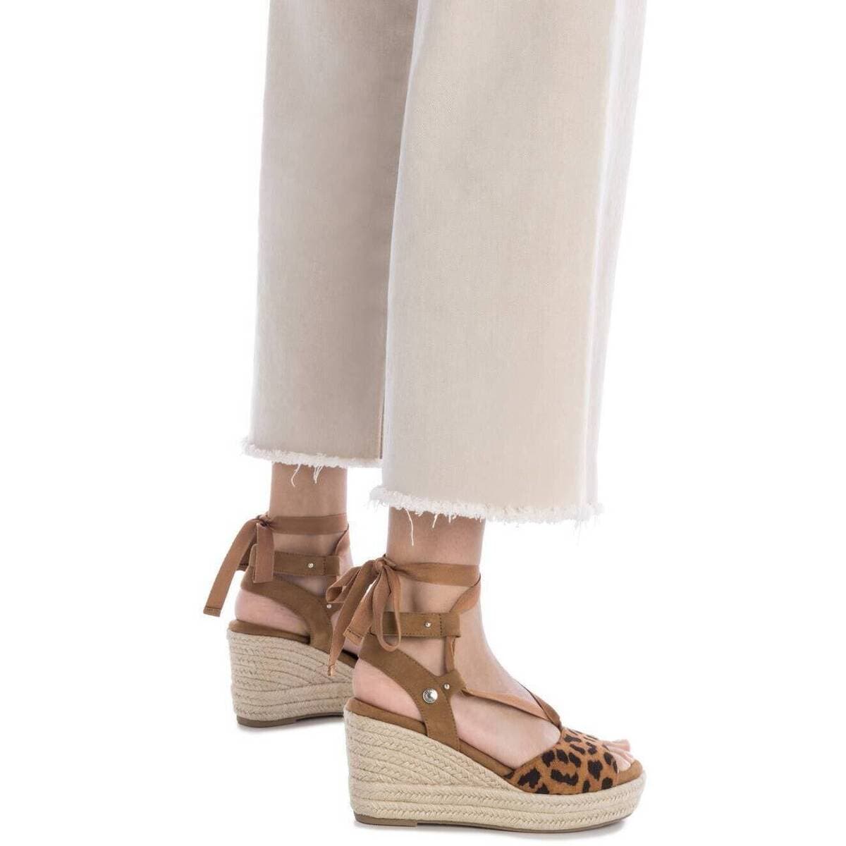 Women's Platforms Refresh Brown