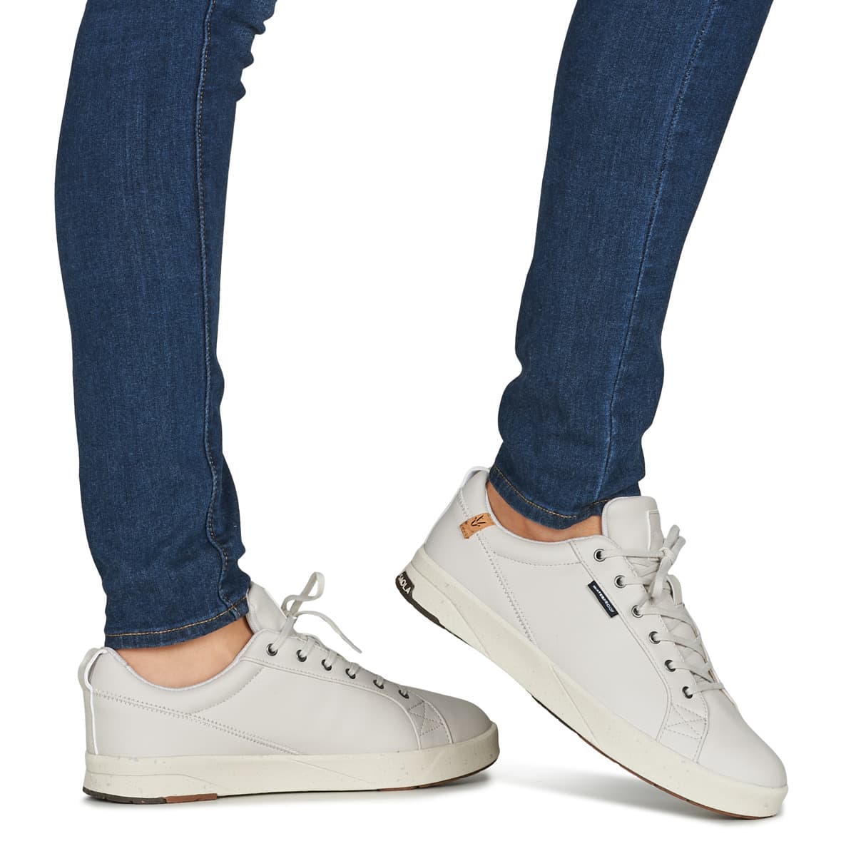 Women's Sneakers Saola White