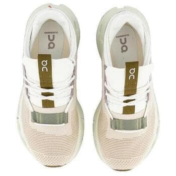 Women's Sneakers On Running Beige