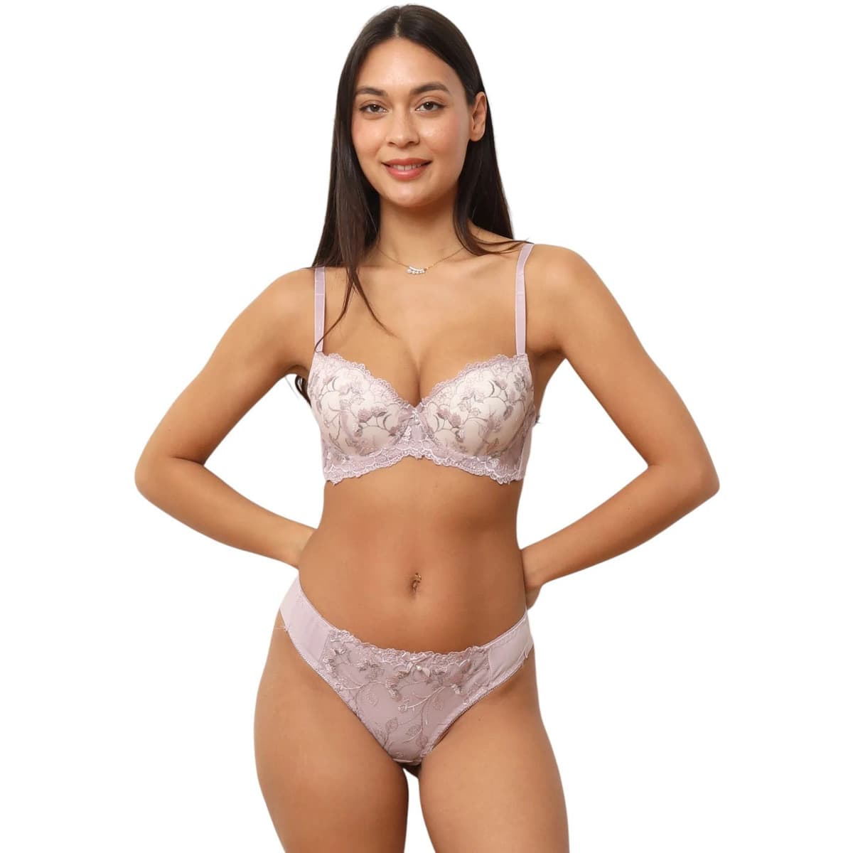 Με ενίσχυση La Modeuse 74790_P176643