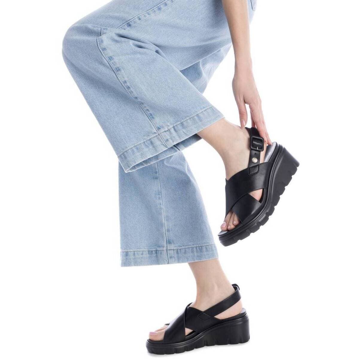 Women's Platforms Refresh Black