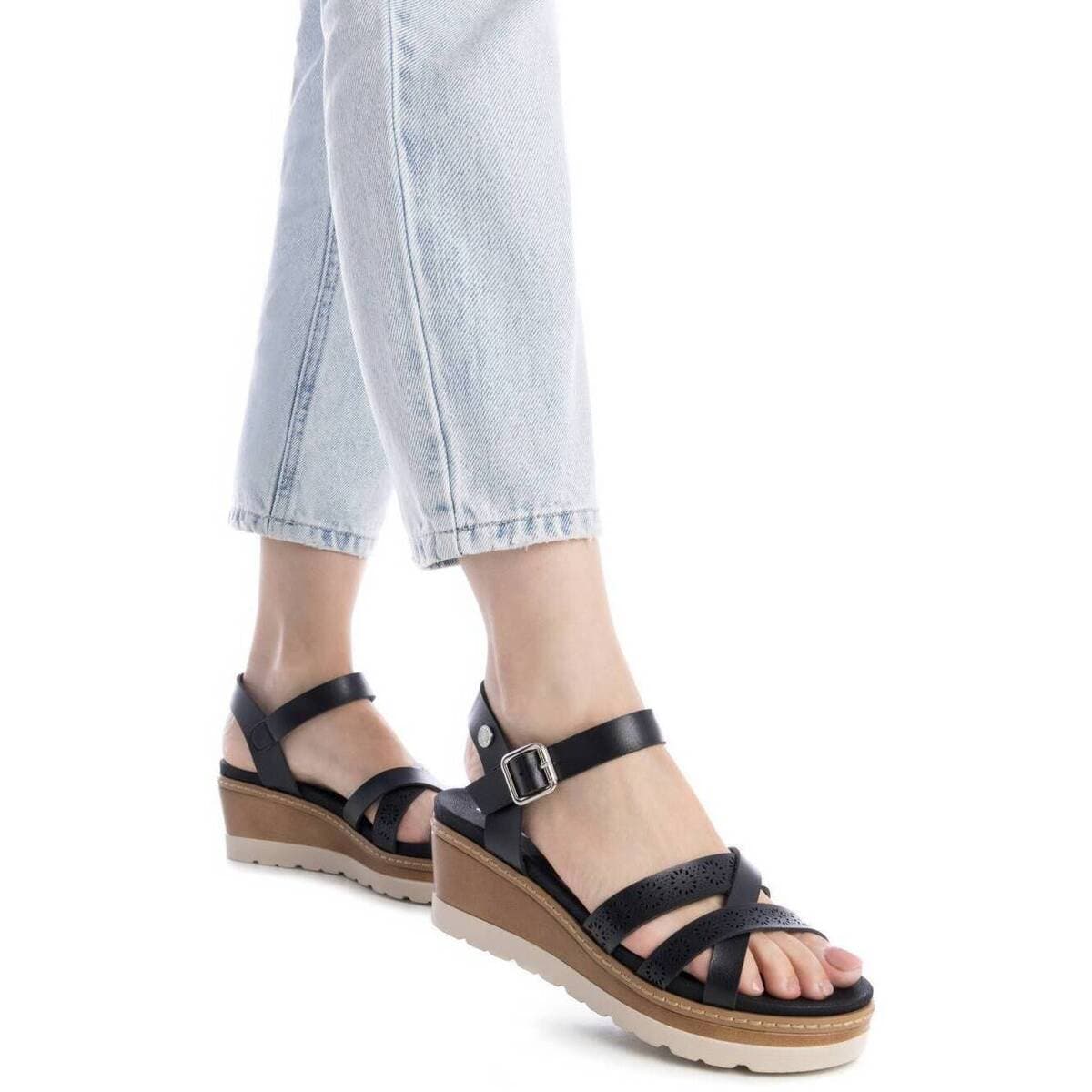 Women's Platforms Refresh Black