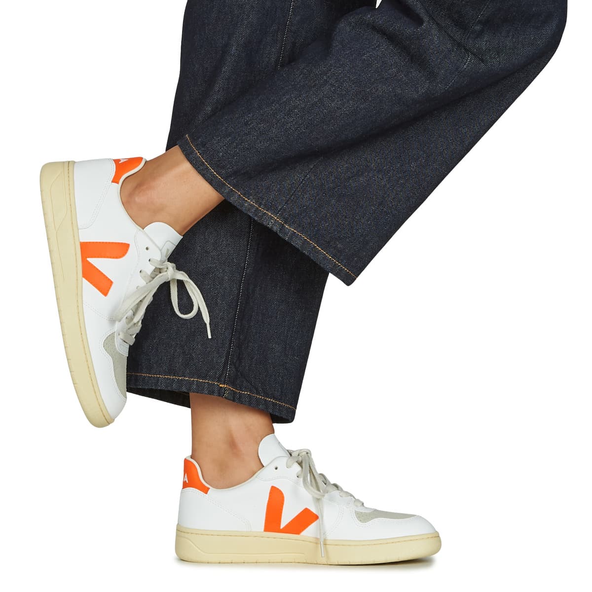 Women's Sneakers Veja White