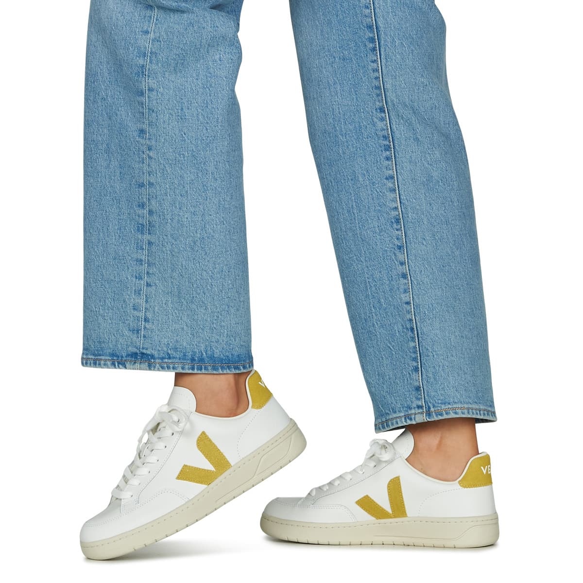 Women's Sneakers Veja White