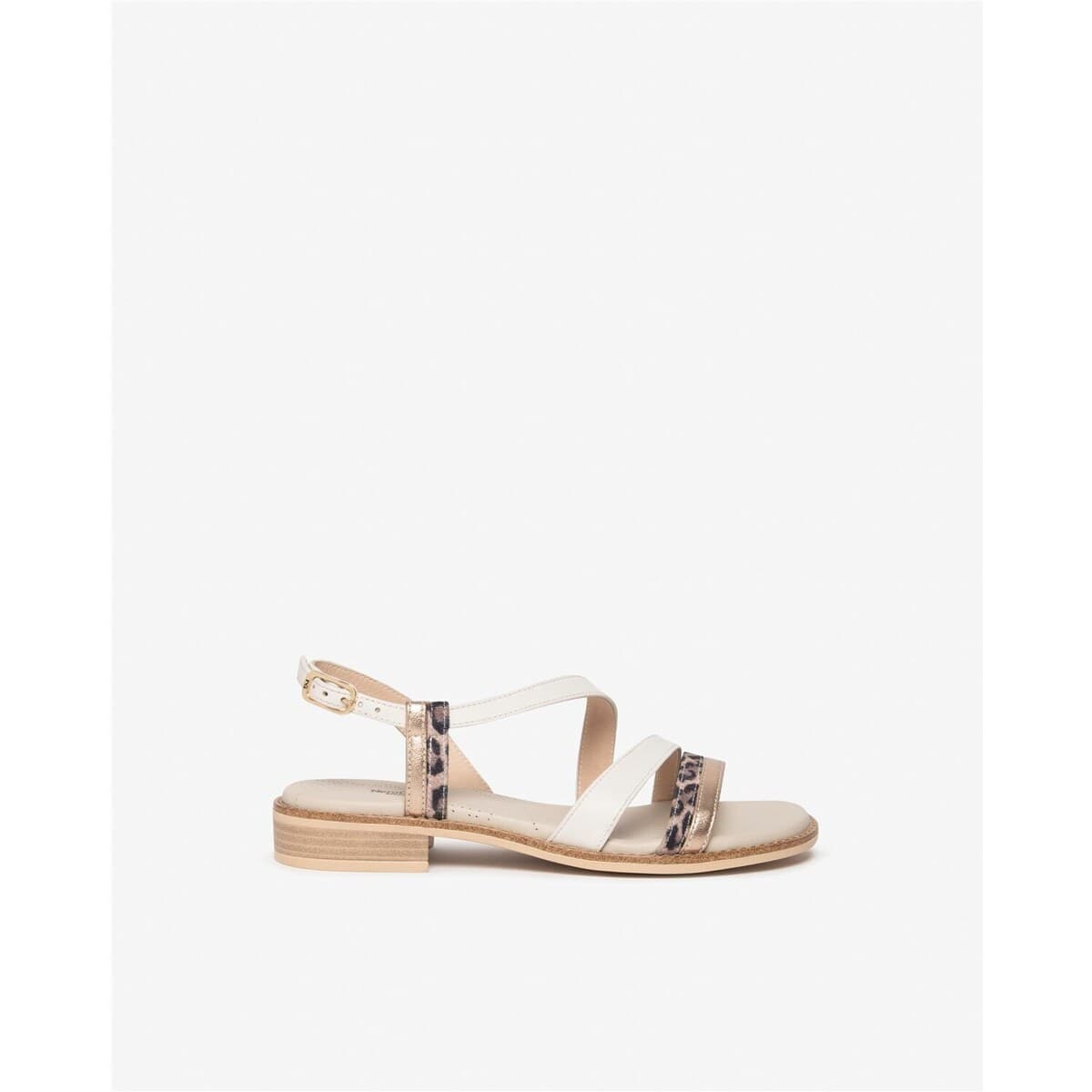 Σανδάλια χωρίς τακούνι NeroGiardini E513418D