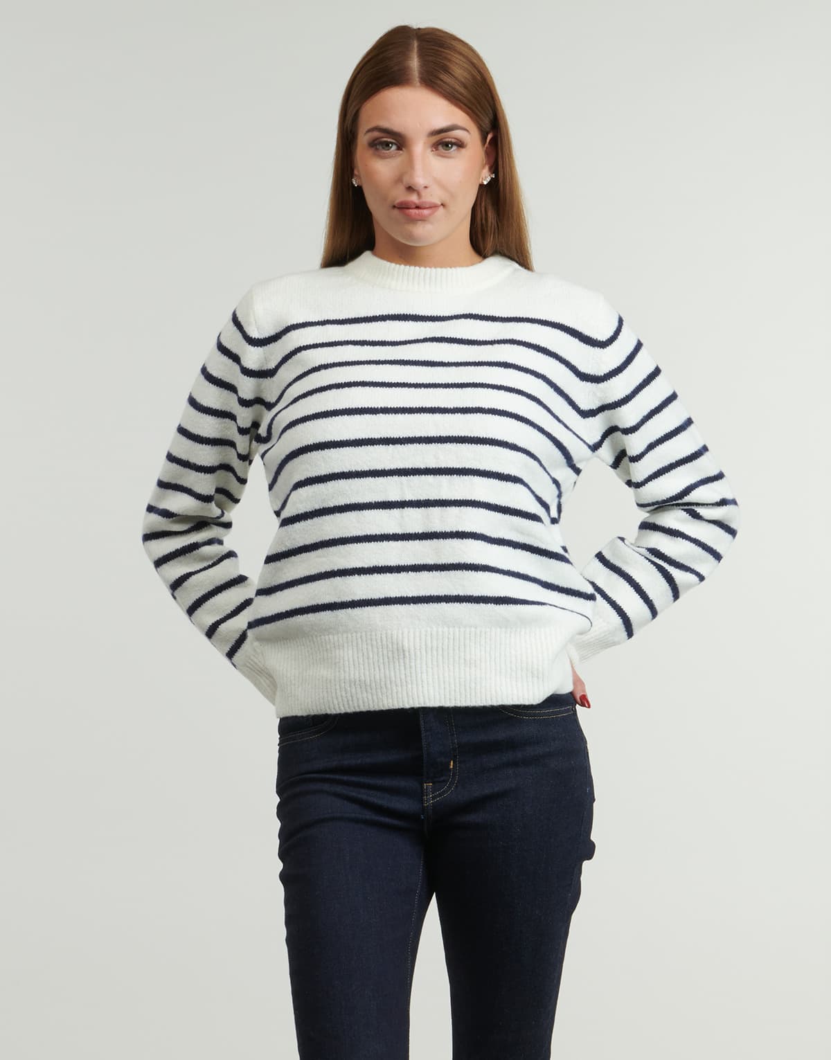 Women's Sweaters Betty London White
