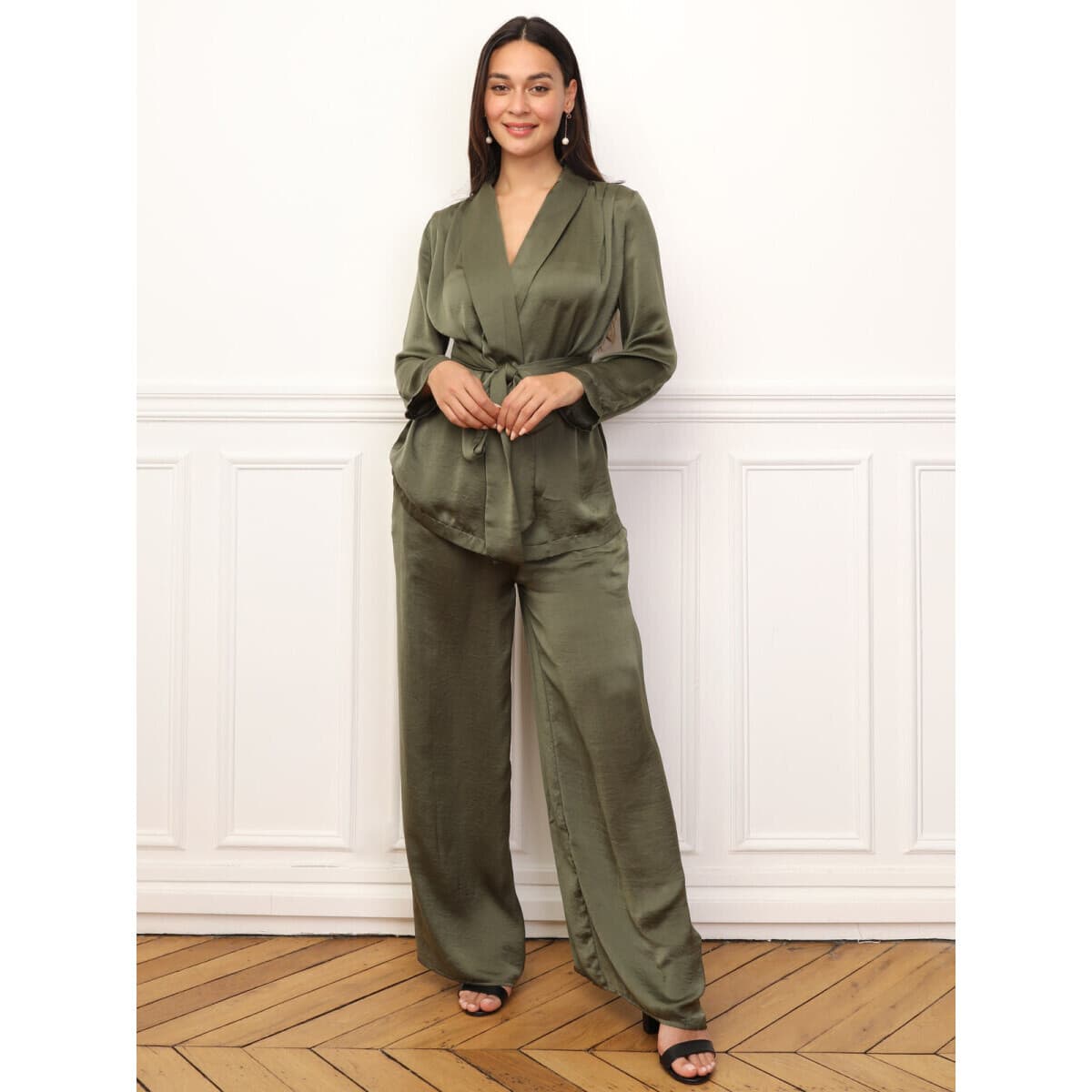 Women's Tracksuits La Modeuse Khaki