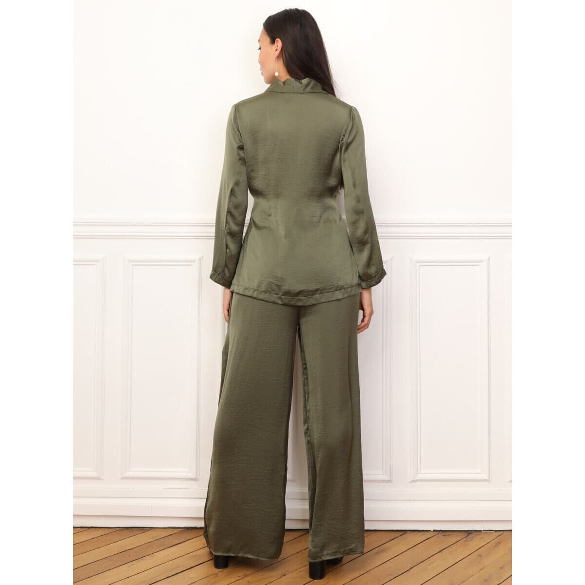 Women's Tracksuits La Modeuse Khaki