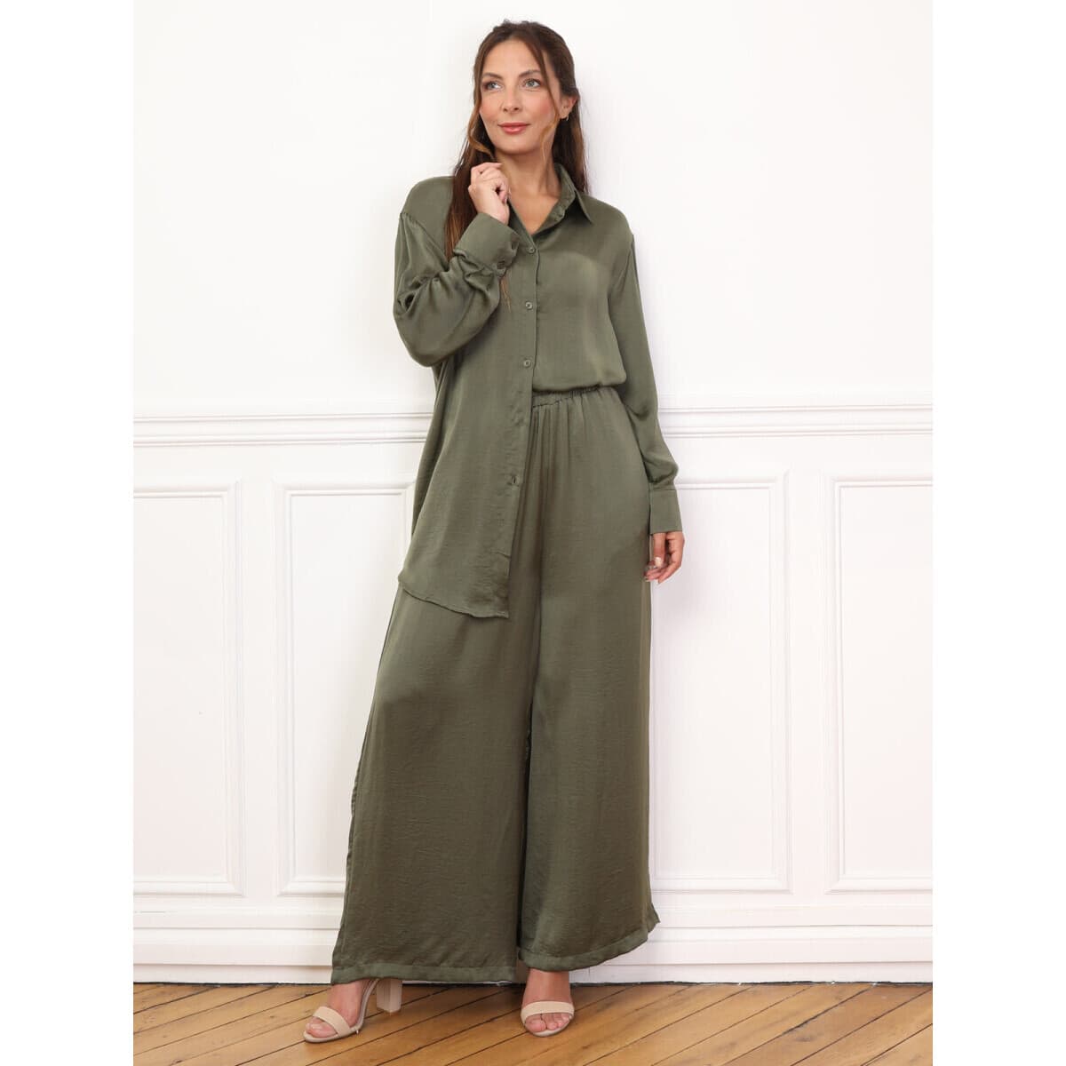 Women's Tracksuits La Modeuse Khaki