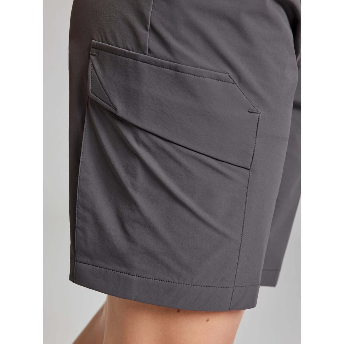 Women's Shorts Slam Gray