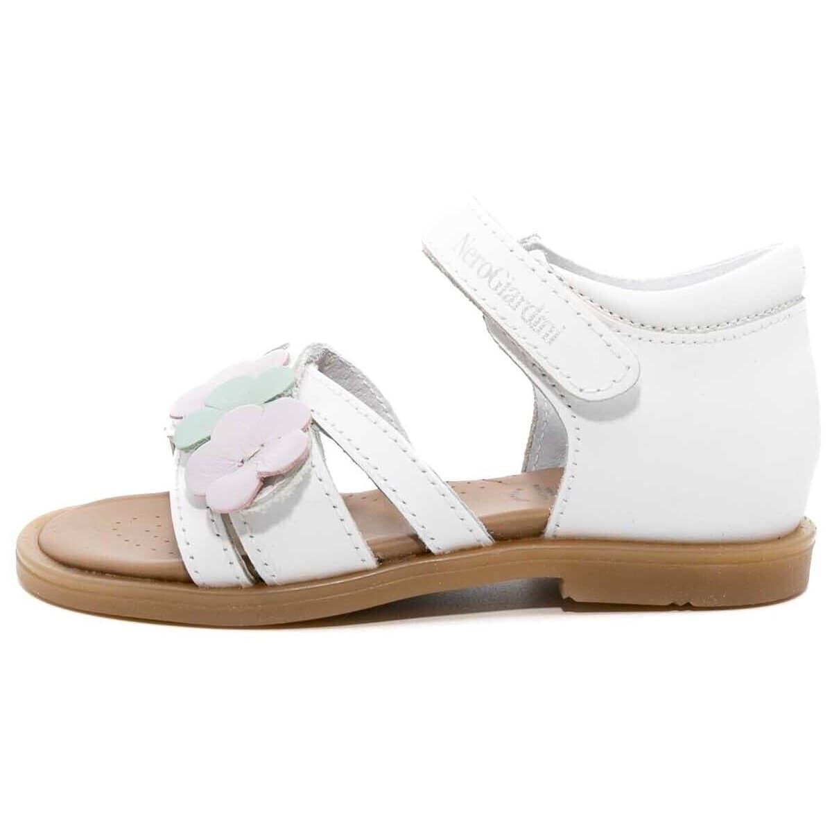 Σανδάλια χωρίς τακούνι NeroGiardini Porto Nappa Pandora Proven Savana Celadon T