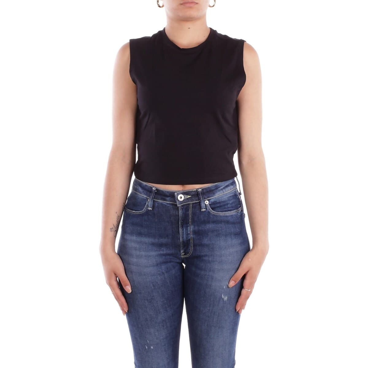 Women's T-Shirts Only Black