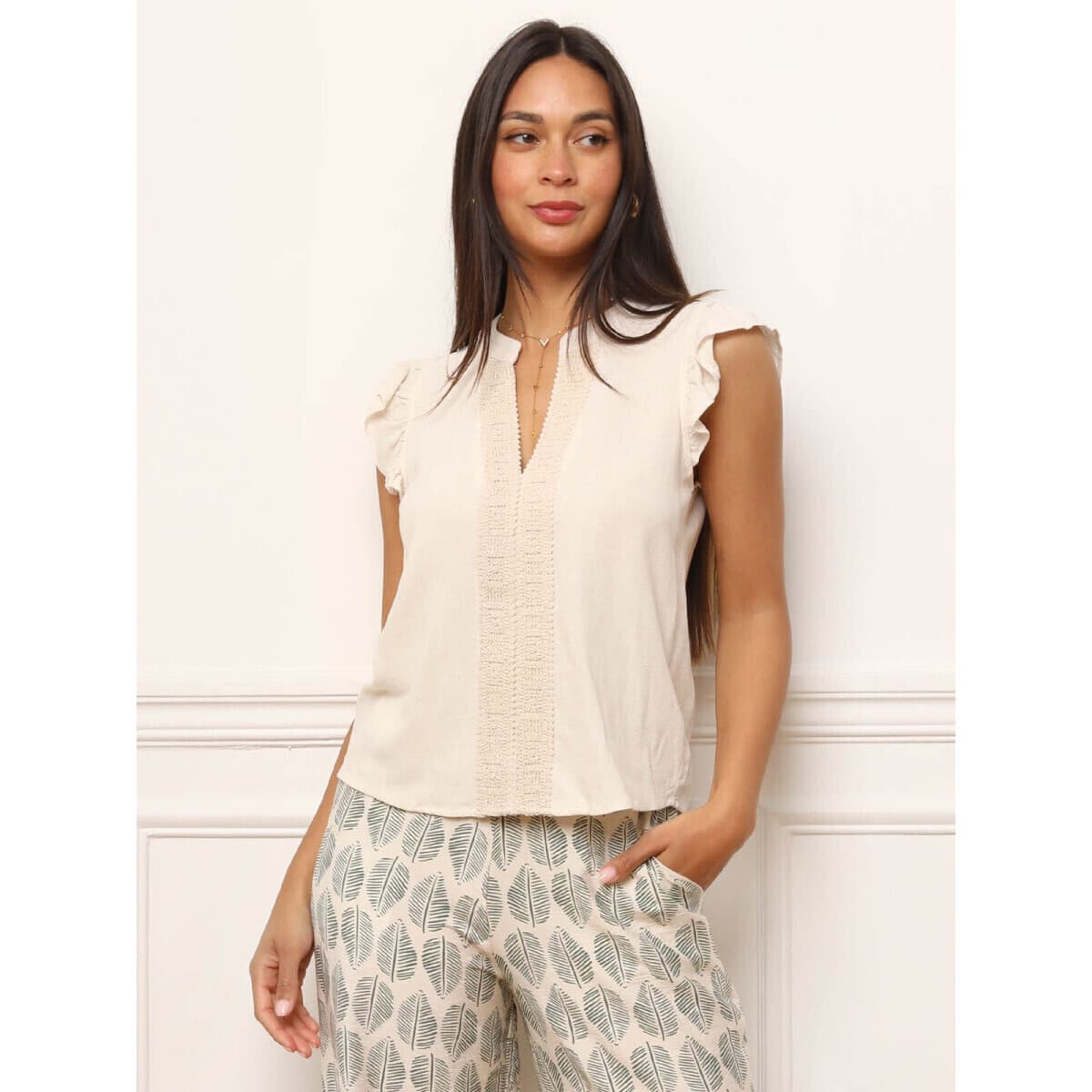 Women's T-Shirts La Modeuse Beige