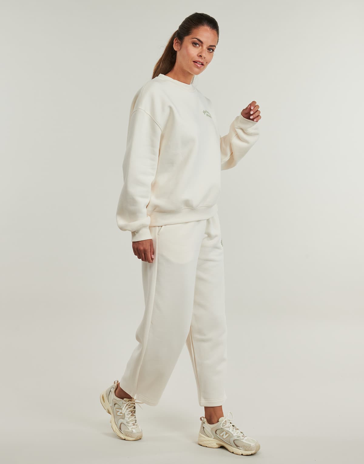 Women's Sports T-Shirts New Balance Beige