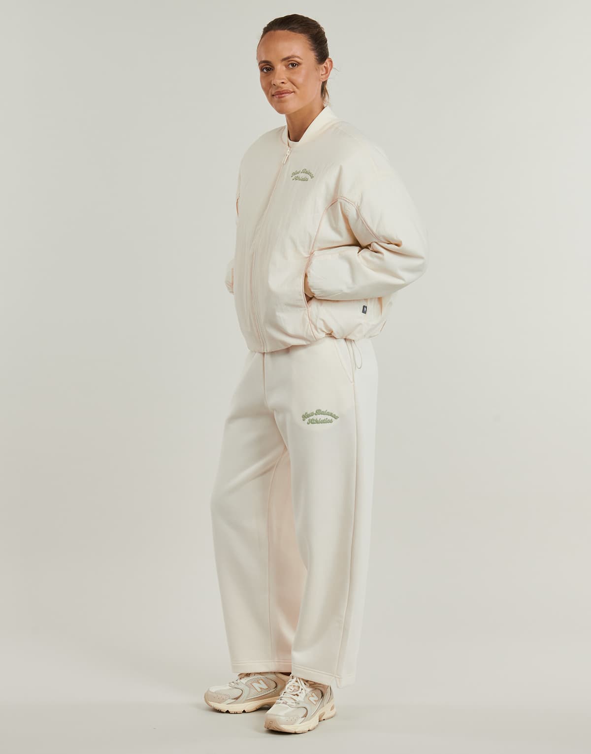 Women's Jackets New Balance Beige