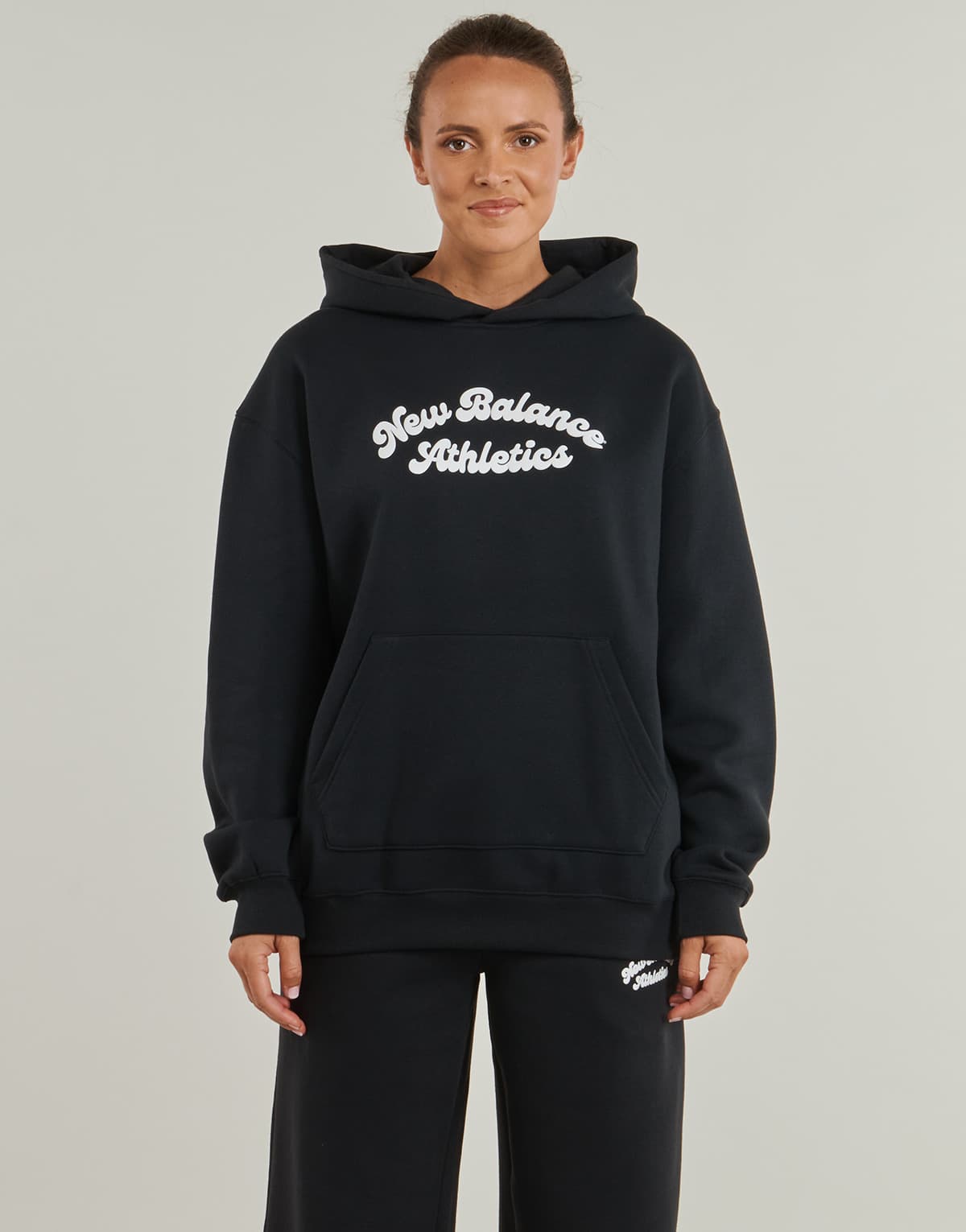 Women's Sweatshirts New Balance Black