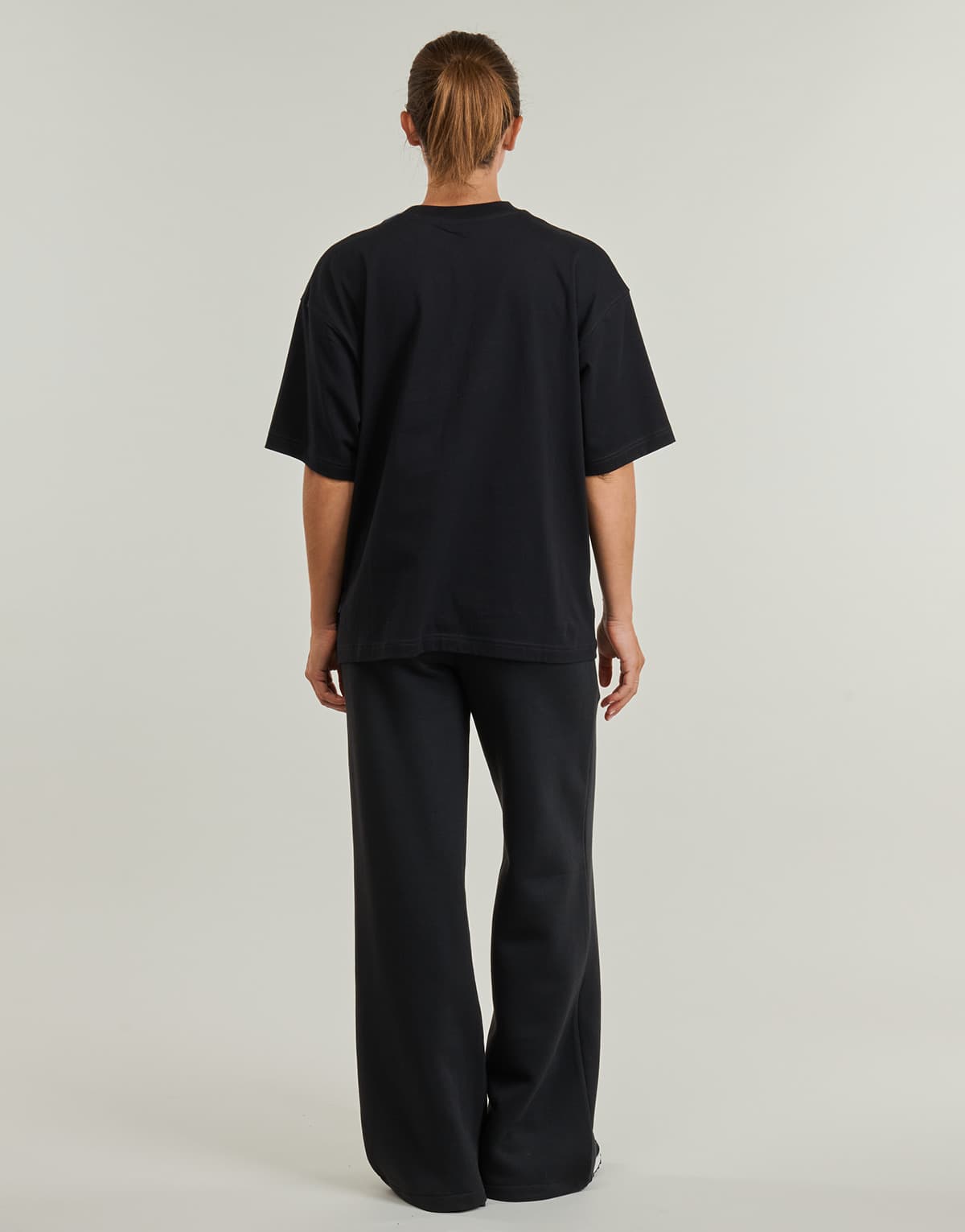 Women's T-Shirts New Balance Black