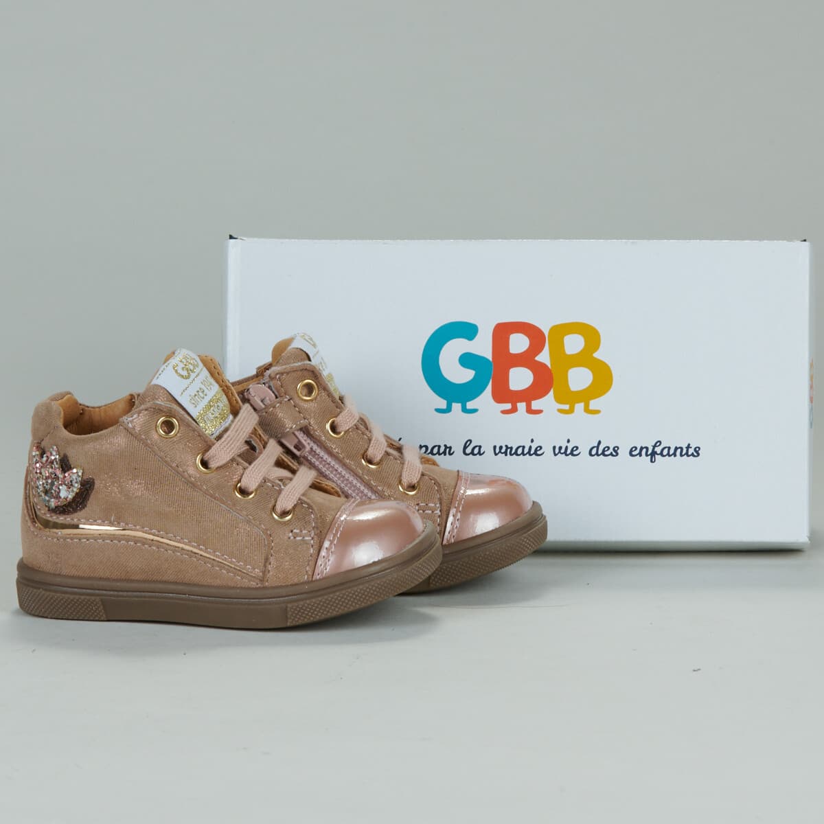 Ψηλά Sneakers GBB -