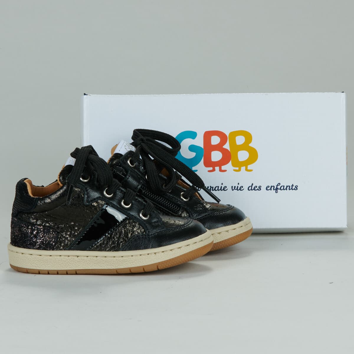 Ψηλά Sneakers GBB -