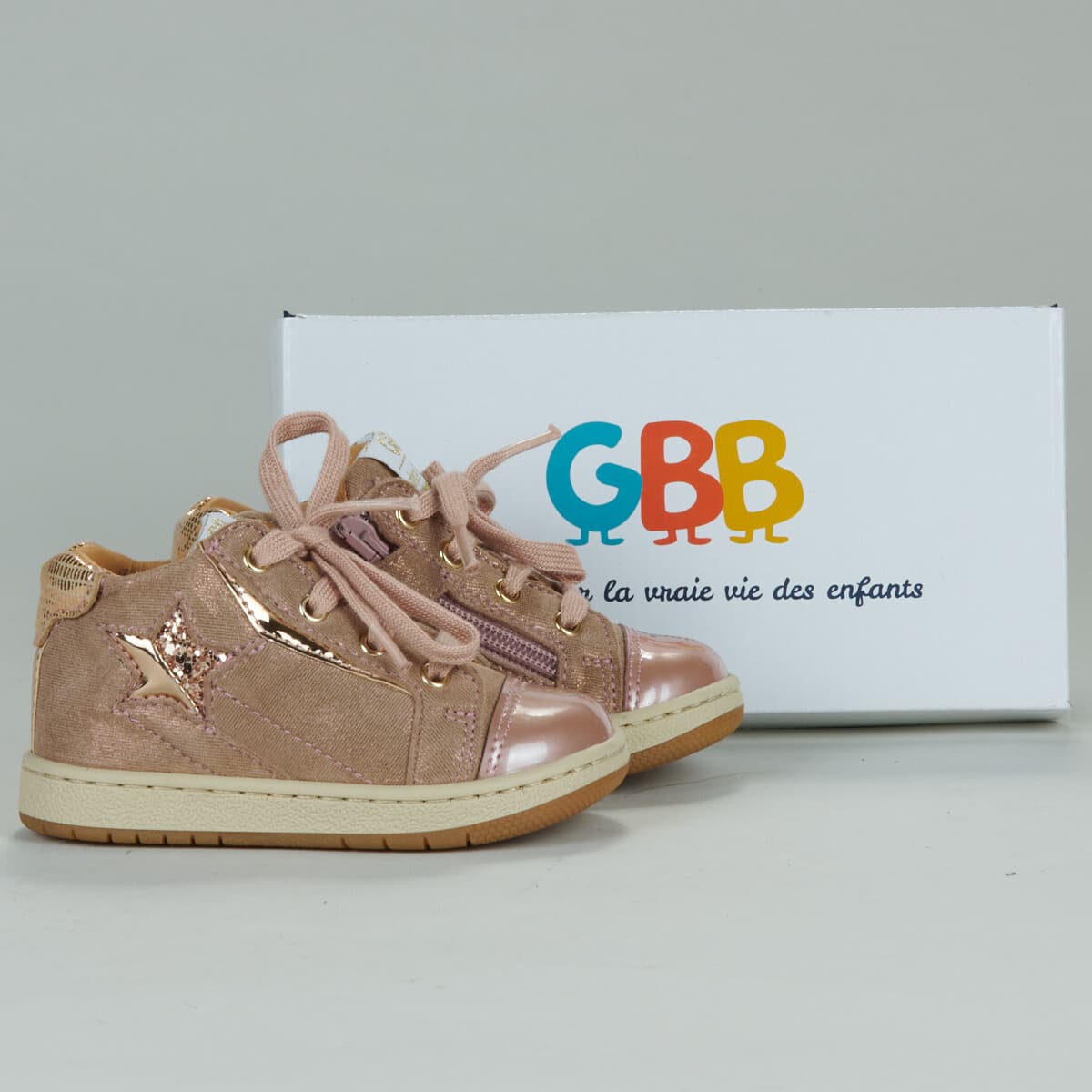 Ψηλά Sneakers GBB -