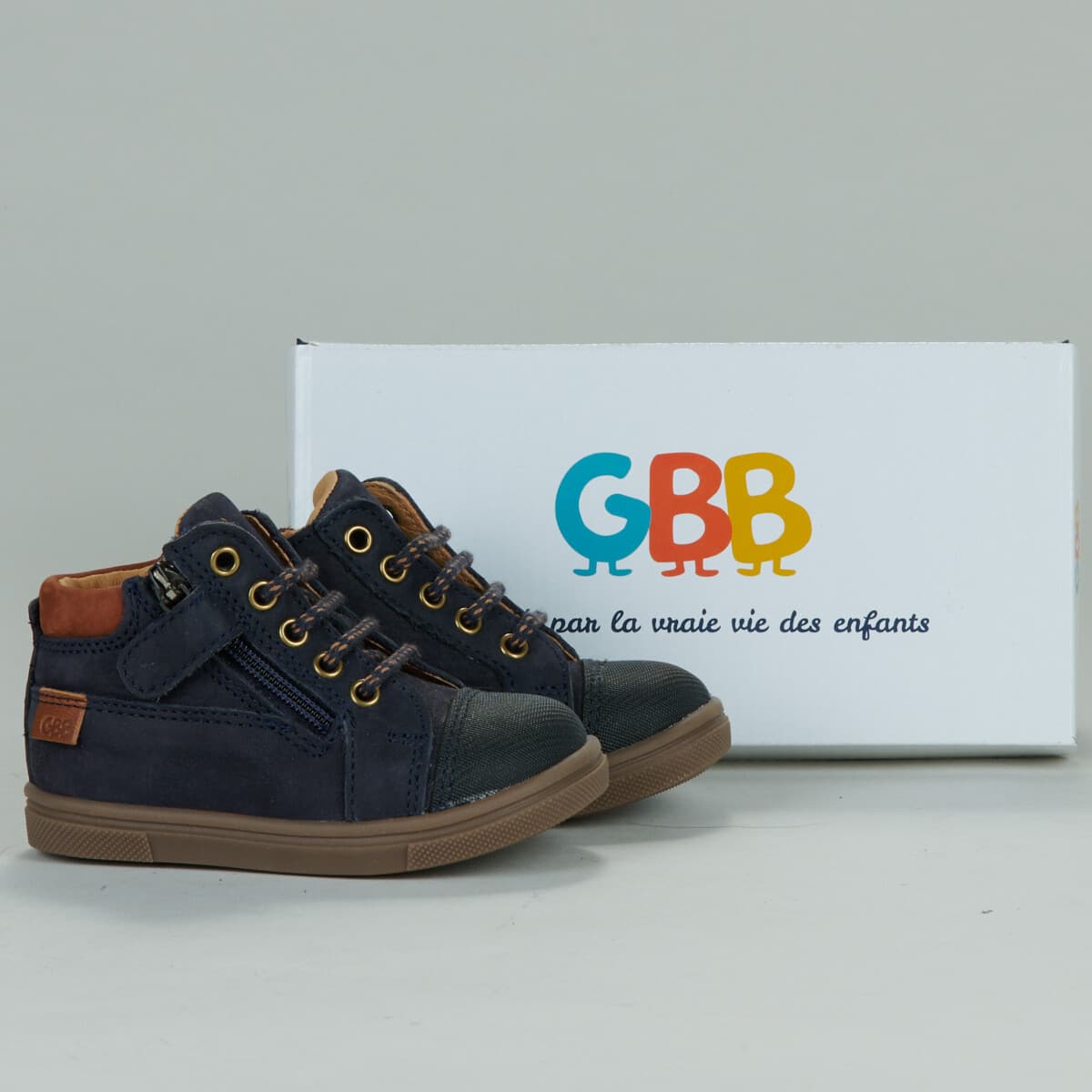 Ψηλά Sneakers GBB -