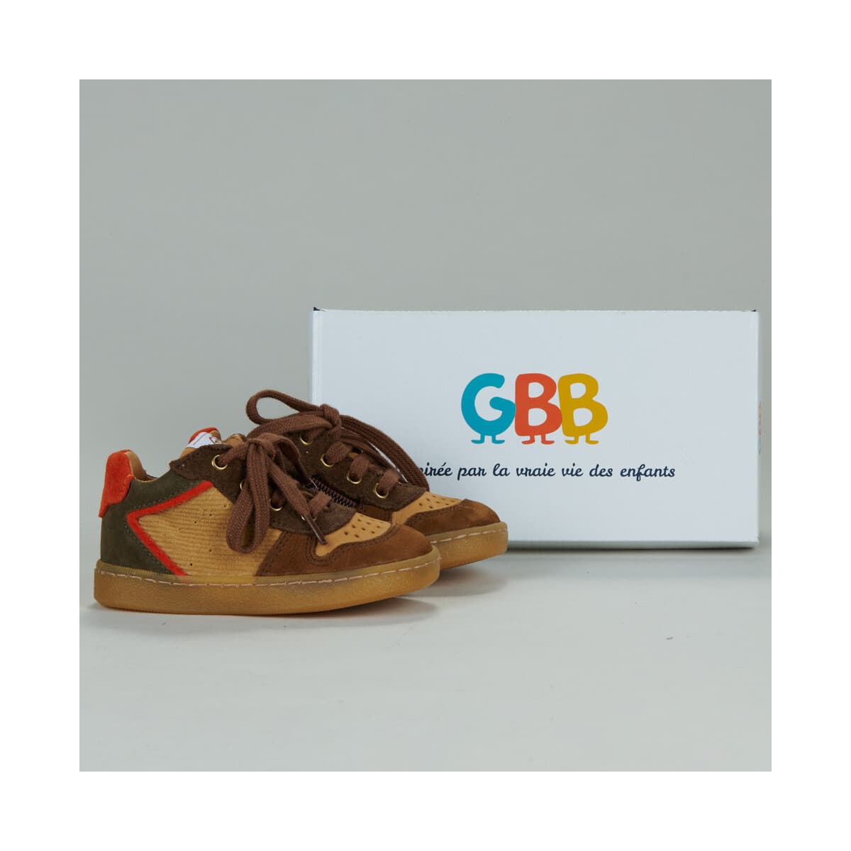 Ψηλά Sneakers GBB -