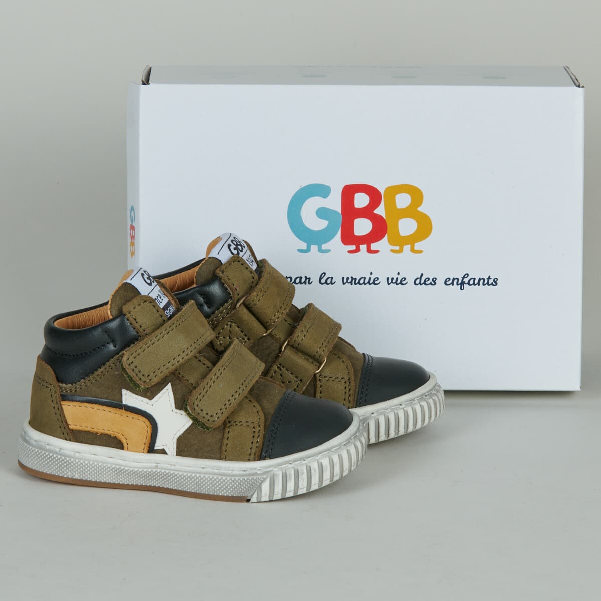 Ψηλά Sneakers GBB -