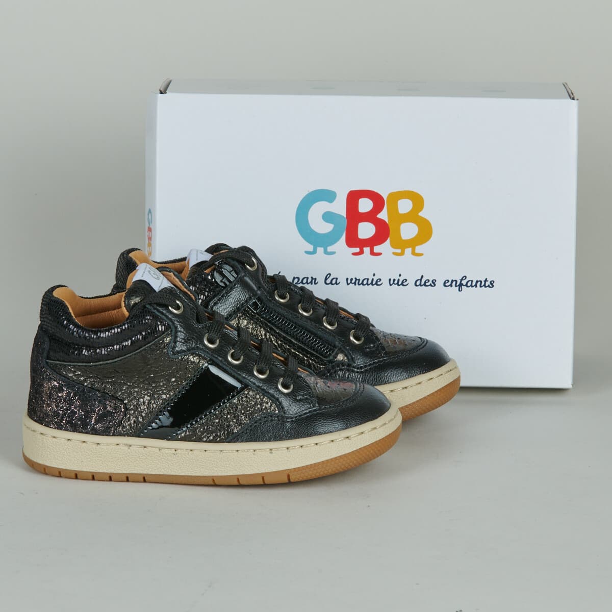 Ψηλά Sneakers GBB -