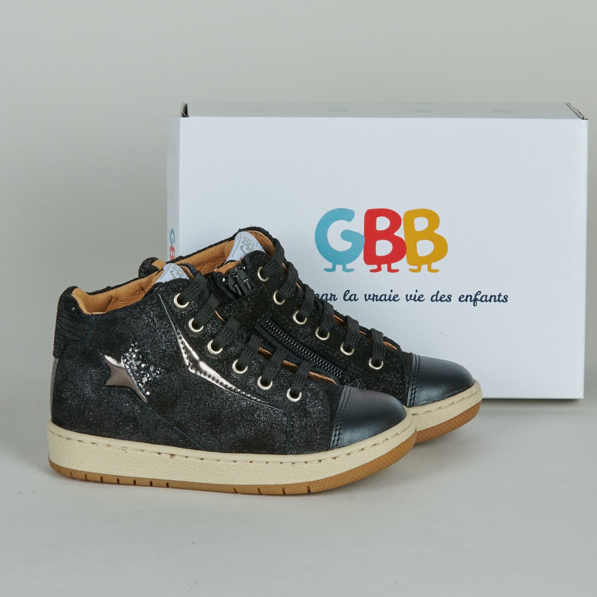 Ψηλά Sneakers GBB -