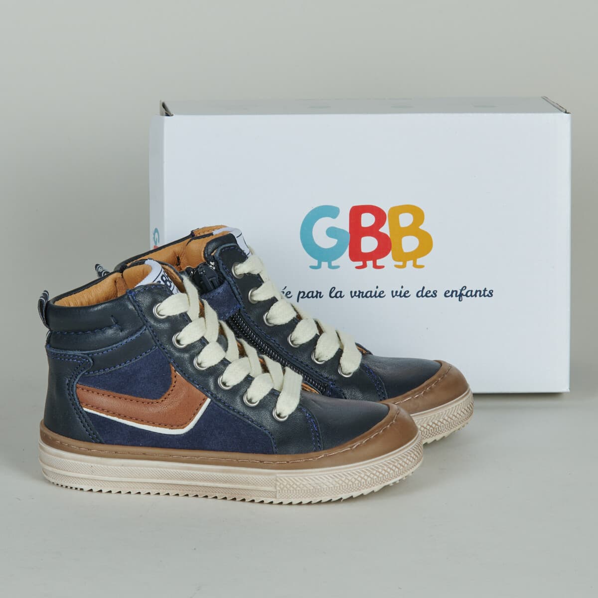 Ψηλά Sneakers GBB -