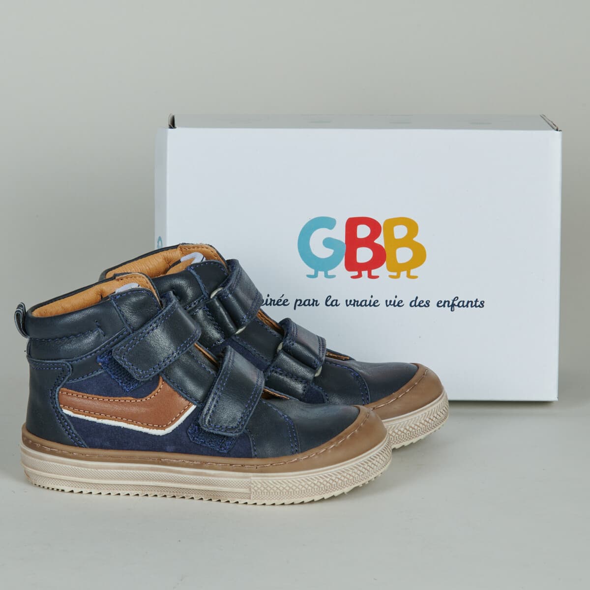 Ψηλά Sneakers GBB -
