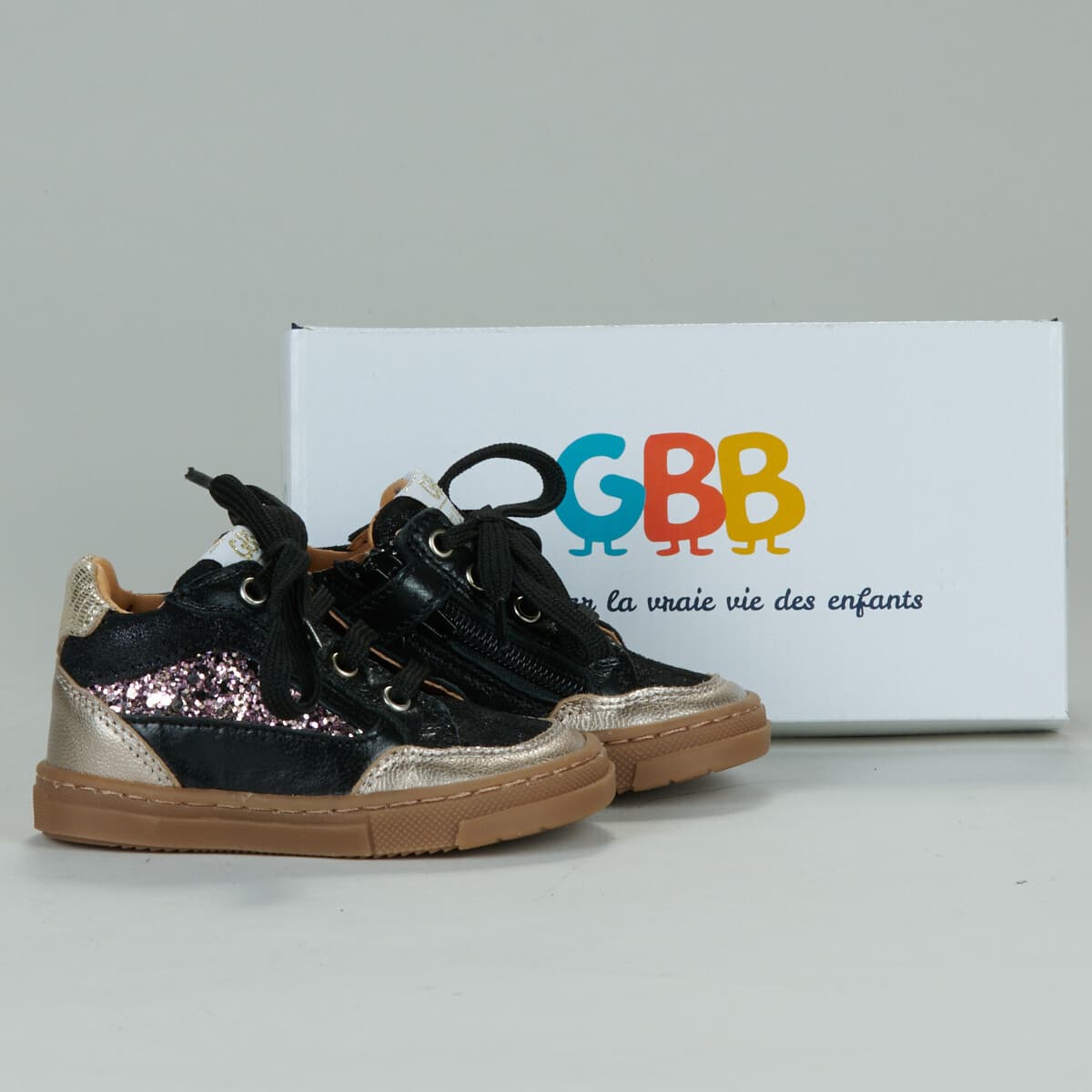Ψηλά Sneakers GBB -