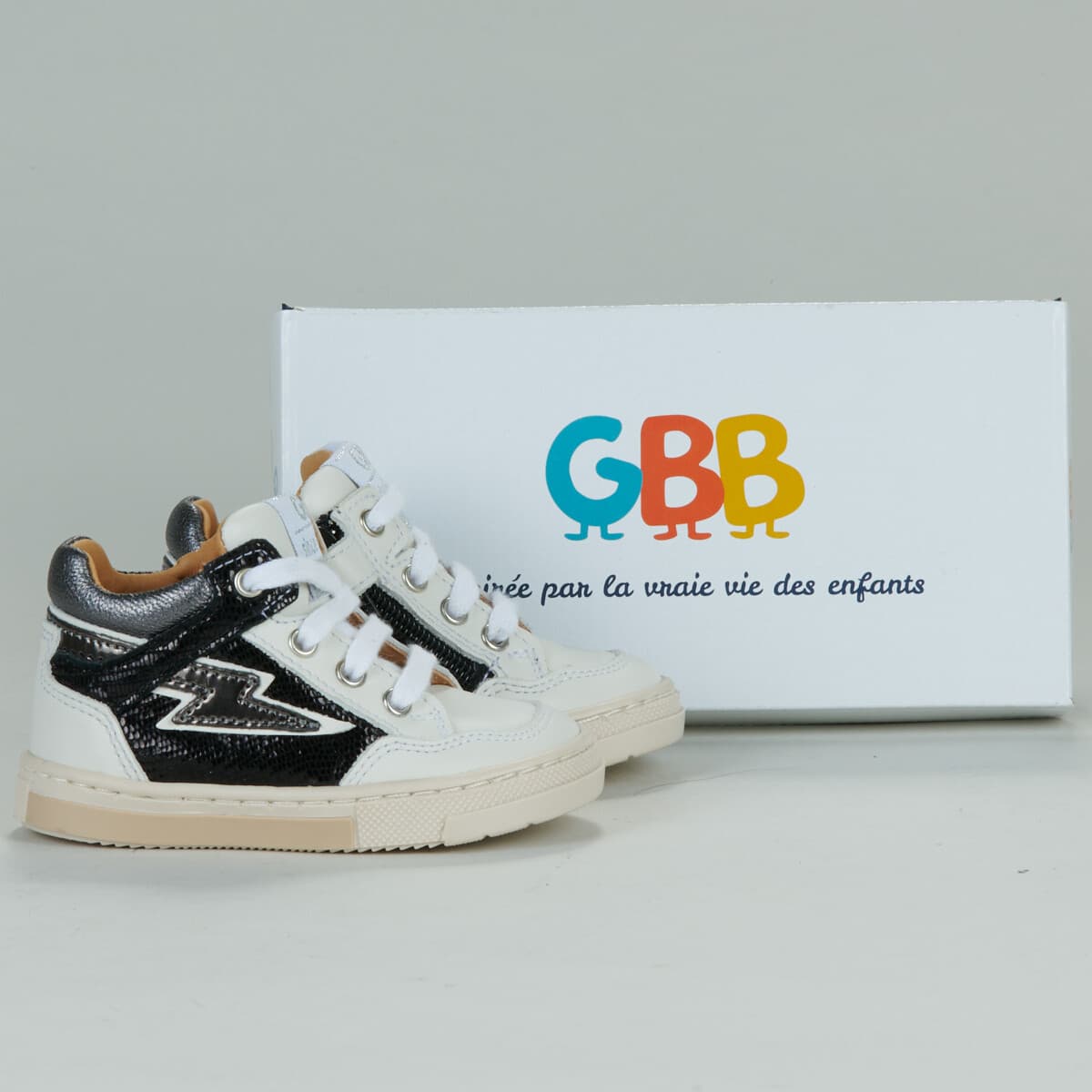 Ψηλά Sneakers GBB -