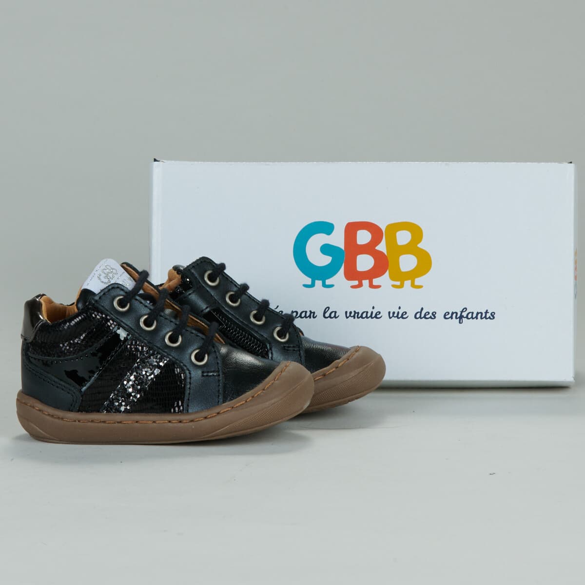 Ψηλά Sneakers GBB -