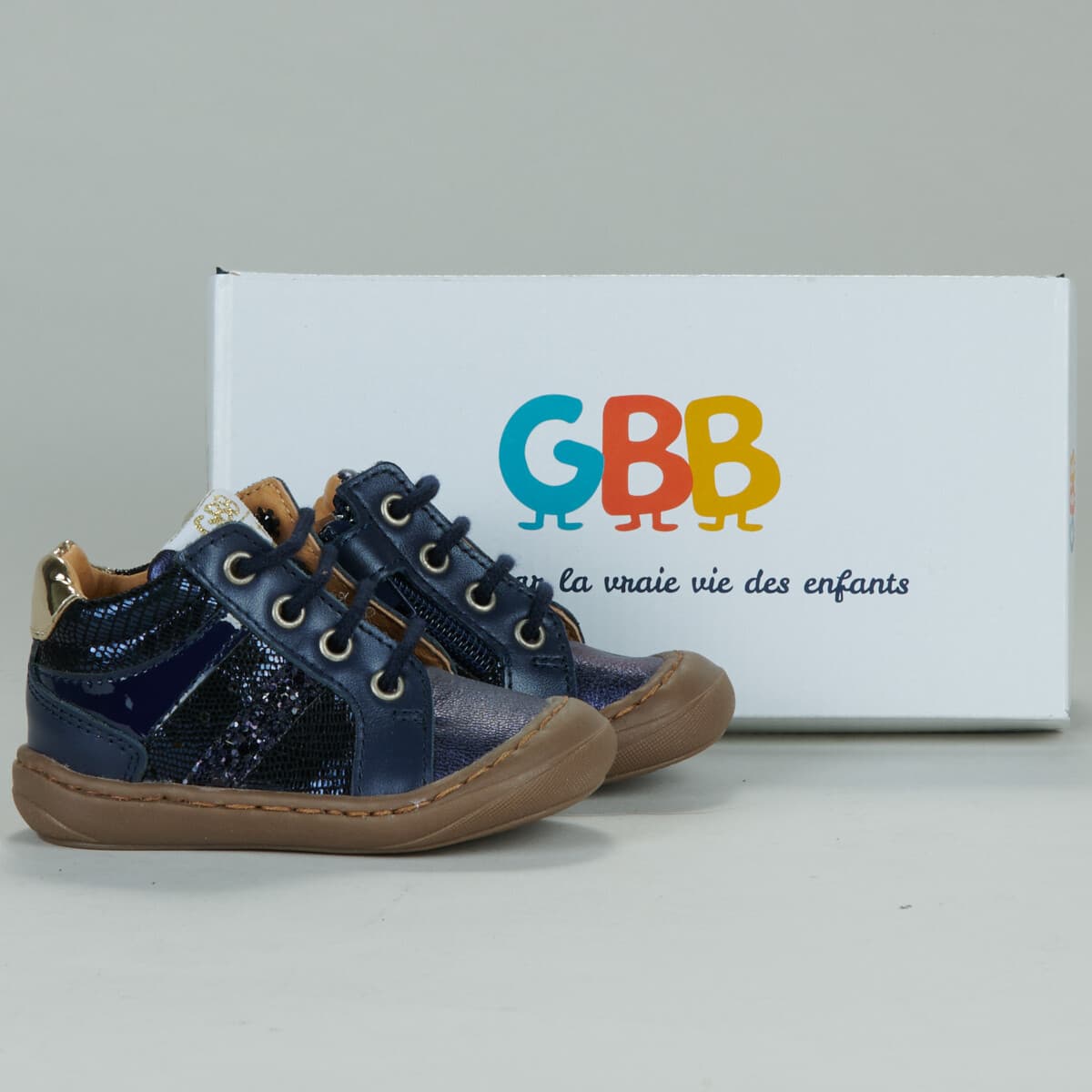 Ψηλά Sneakers GBB -